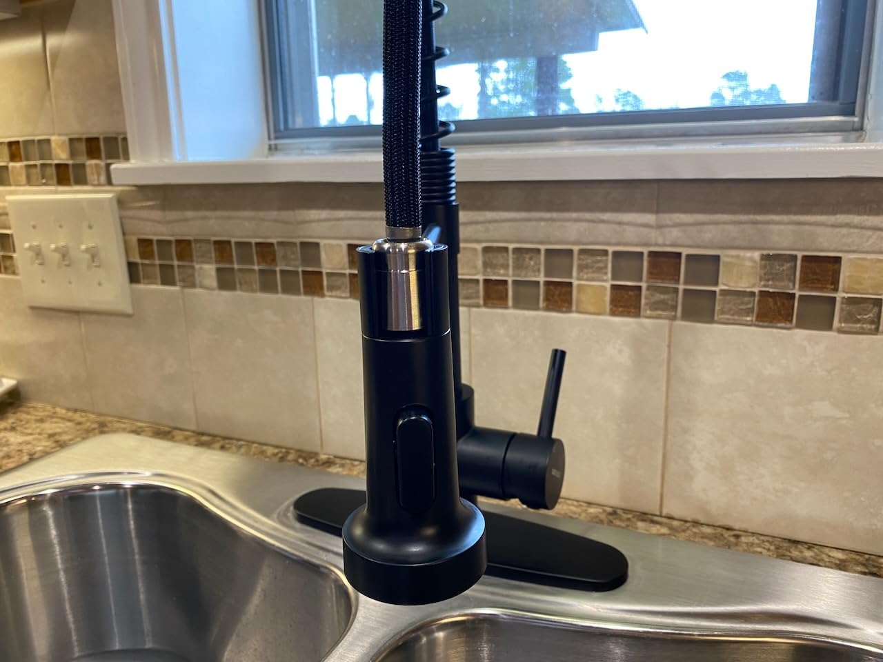 WEWE Touchless Kitchen Faucet, Brushed Nickel, Pull-Down, Single Handle | Soap Dispenser, 3 Modes Sprayer, 360 Swivel, SUS304, Fits 1- or 3-Hole Sinks, Ceramic Cartridge, Easy-Clean Nozzles customer photo 1