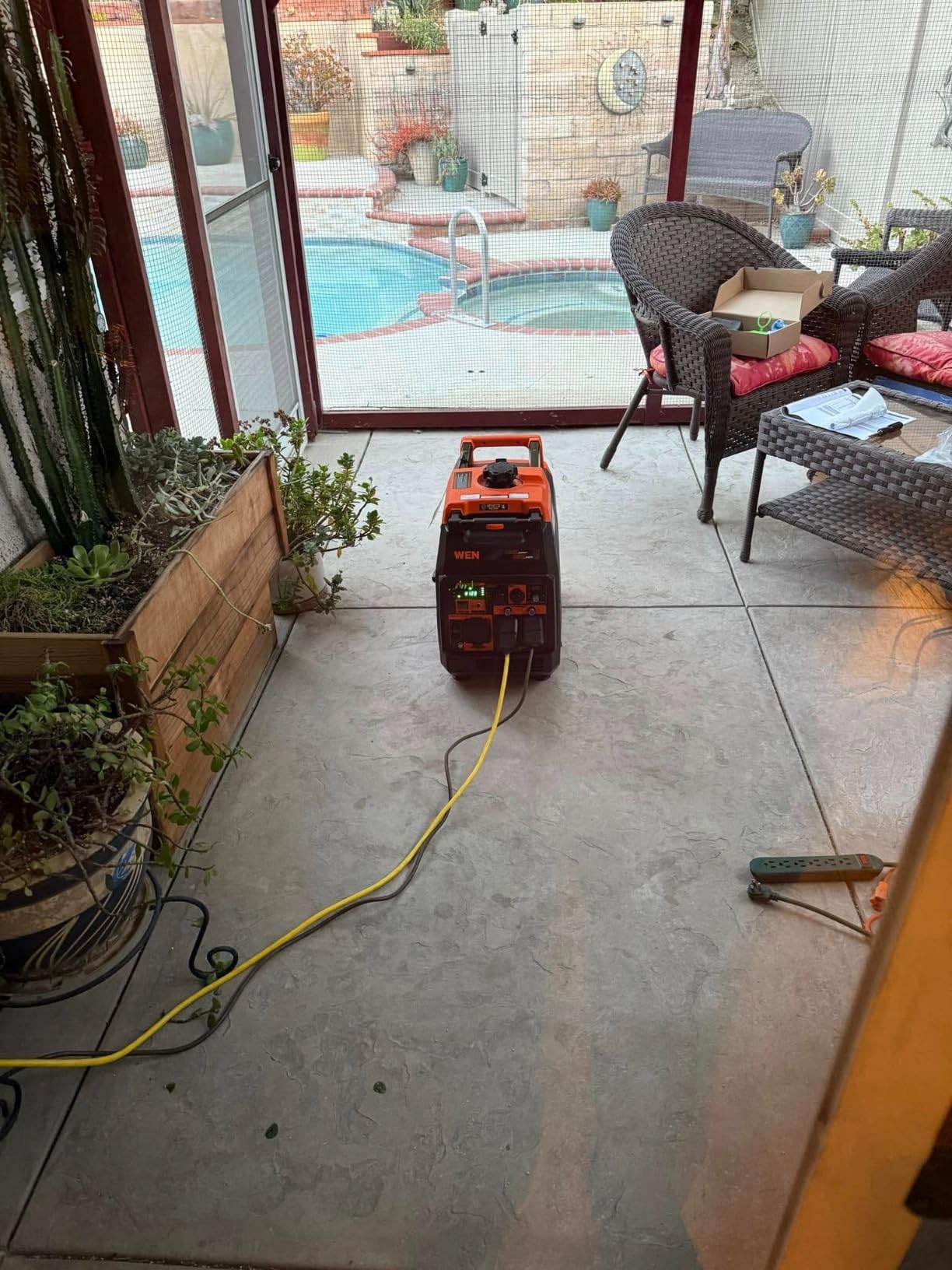 WEN Quiet and Lightweight 4800-Watt RV-Ready Portable Inverter Generator with Fuel Shut Off (56477i) customer photo 2