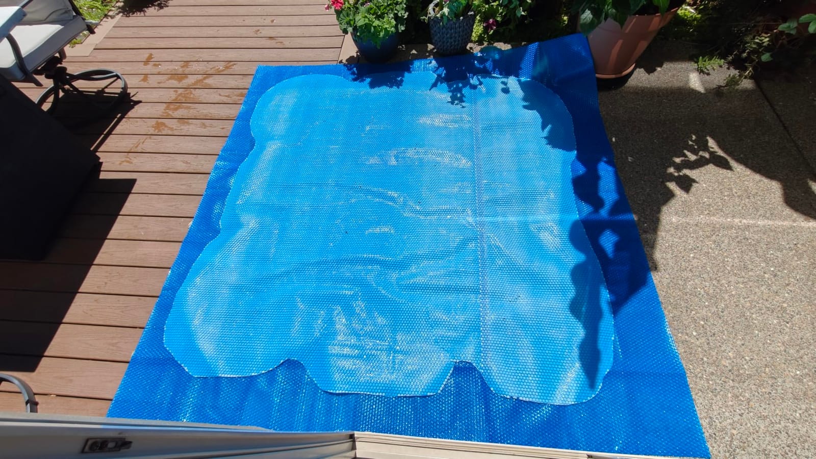 BigXwell Heavy-Duty Solar Pool Cover 16x32ft - 16Mil Blue | Rectangle for Large Inground Pools, Heat-Retaining, Cuts Evaporation 95%, Blocks Leaves & Debris, Easy to Trim to Fit customer photo 2