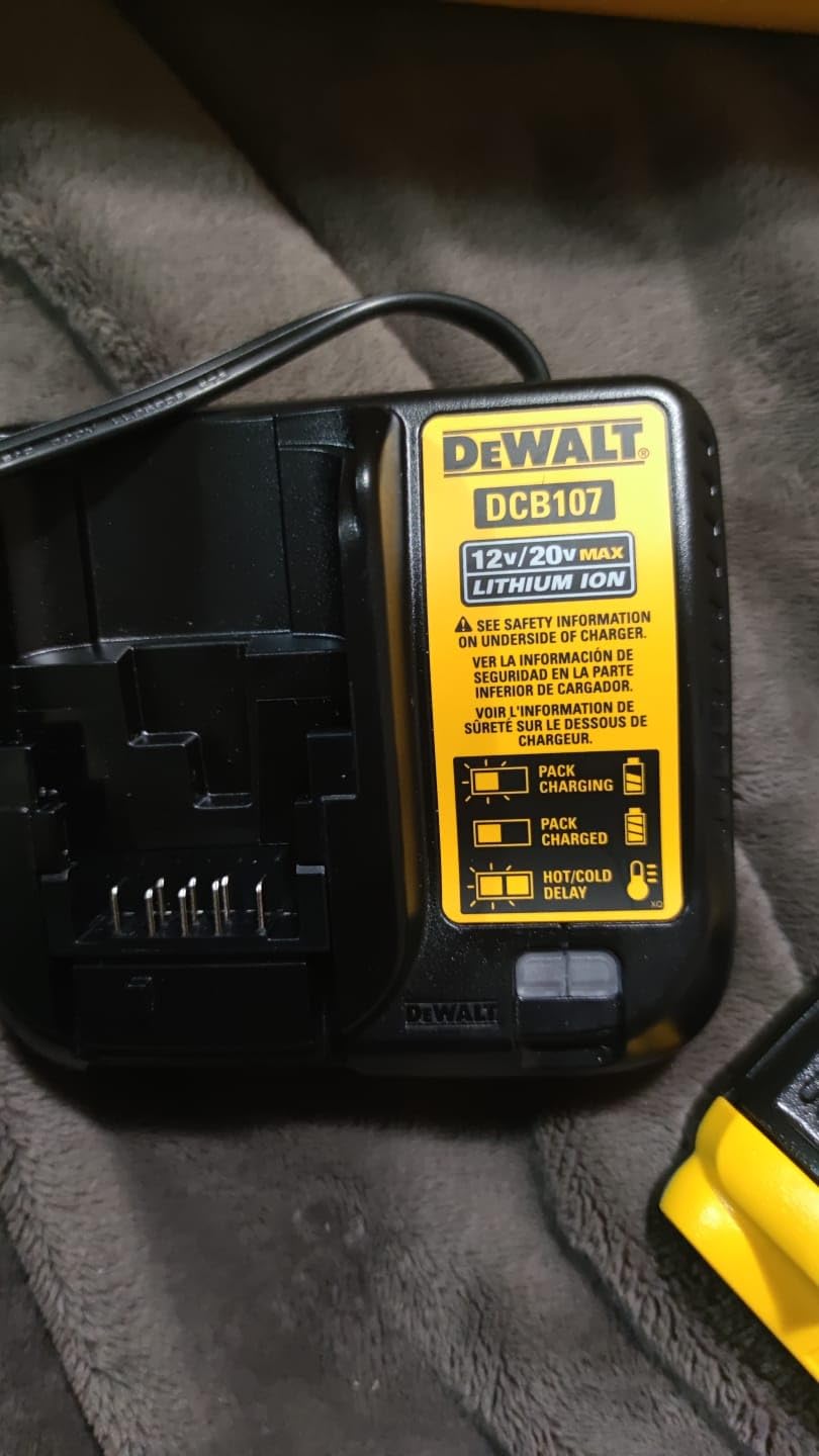 DEWALT 20V MAX Cordless Drill Driver Set, Electric Drill, Brushless 1/2 In 2 Speed, 2.0 Ah Battery and Charger Included, LED Light (DCD777D1) customer photo 2