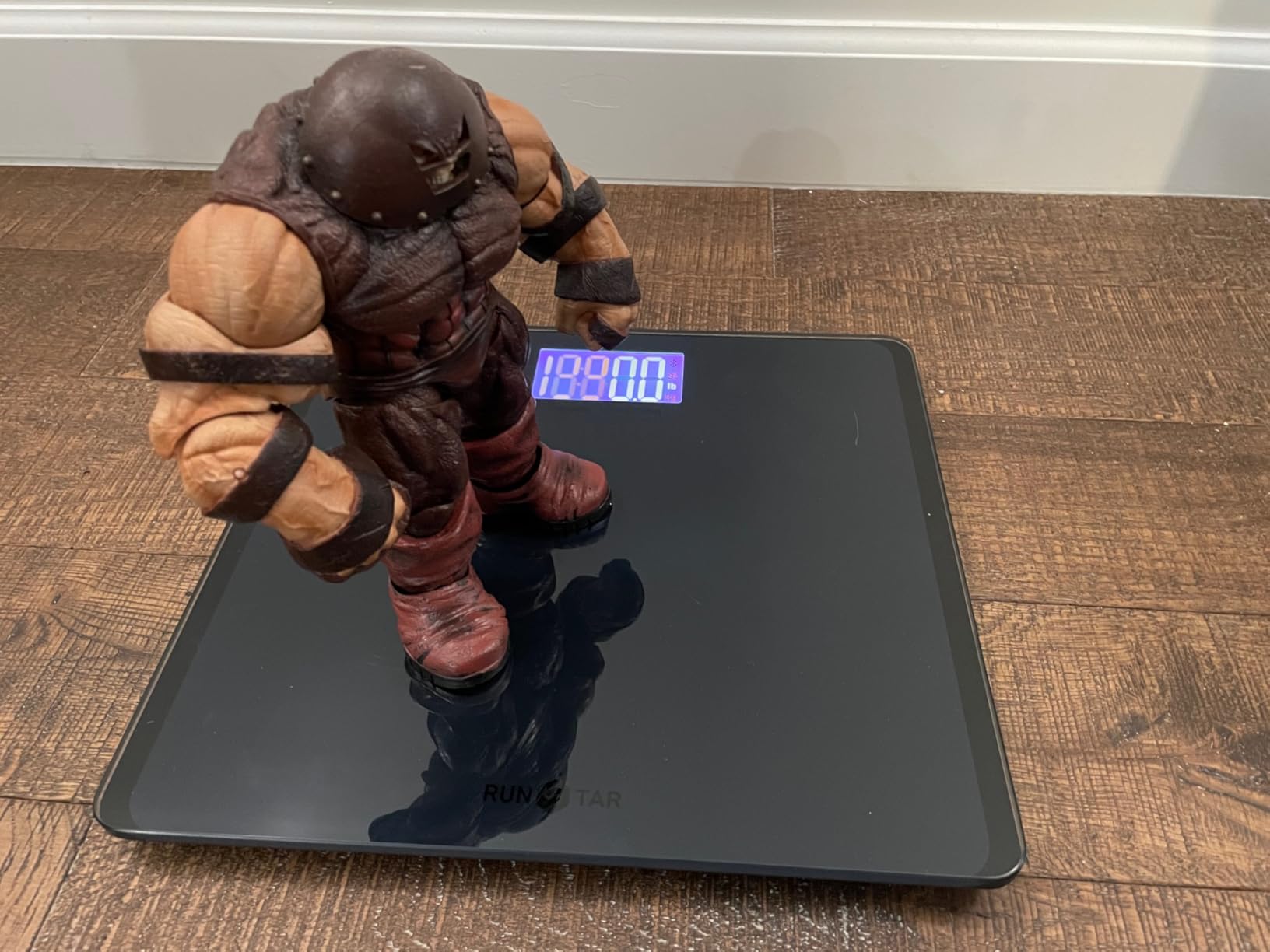 RunStar 550lb Bathroom Digital Scale for Body Weight with Ultra-Wide Platform and Large LCD Display, Accurate High Precision Scale with Extra-High Capacity customer photo 1