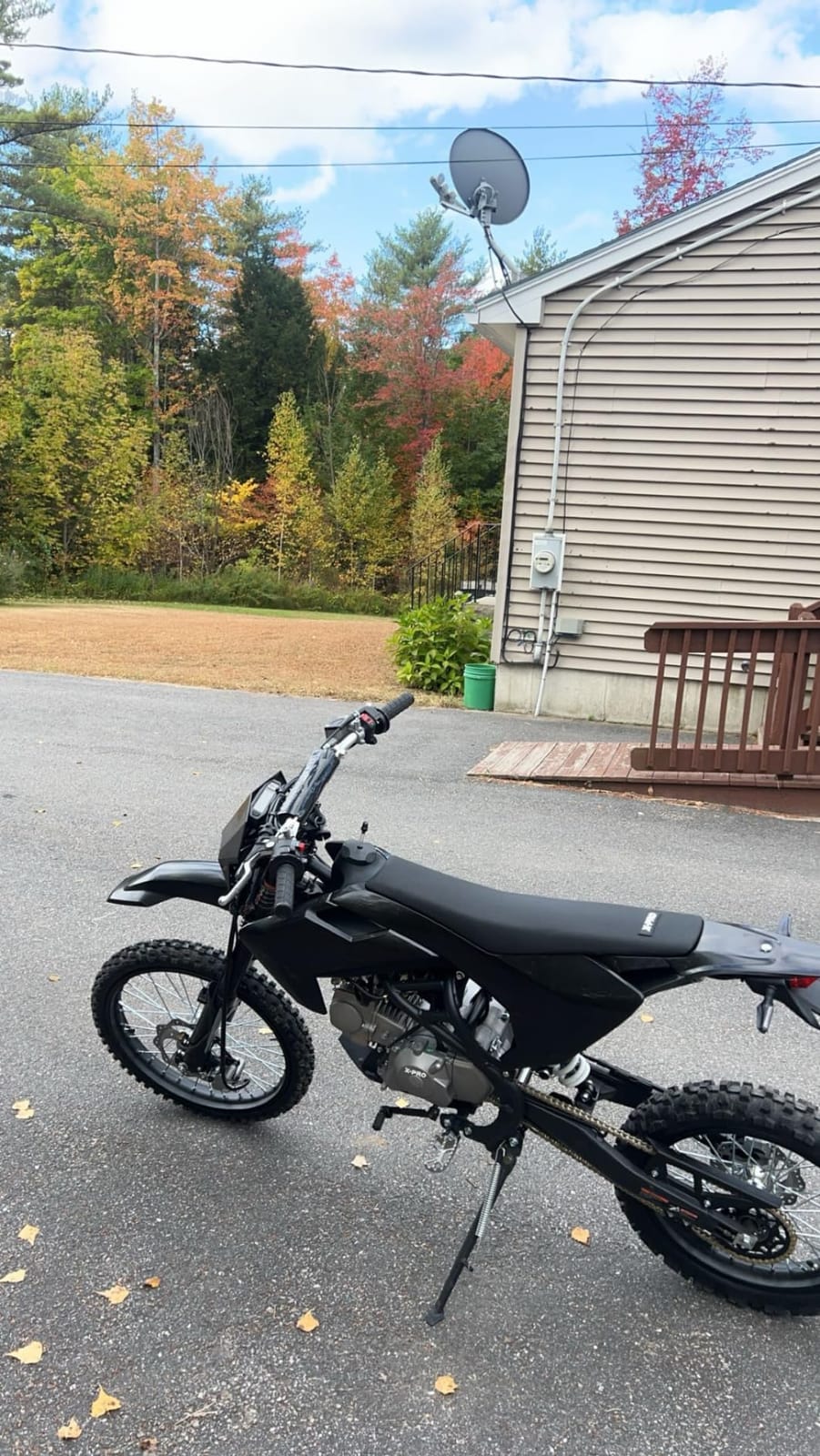 X-PRO 150 Dirt Bike Storm DLX 150 4-Speed Manual Transmission with All Lights, Electric/Kick Start, Big 19