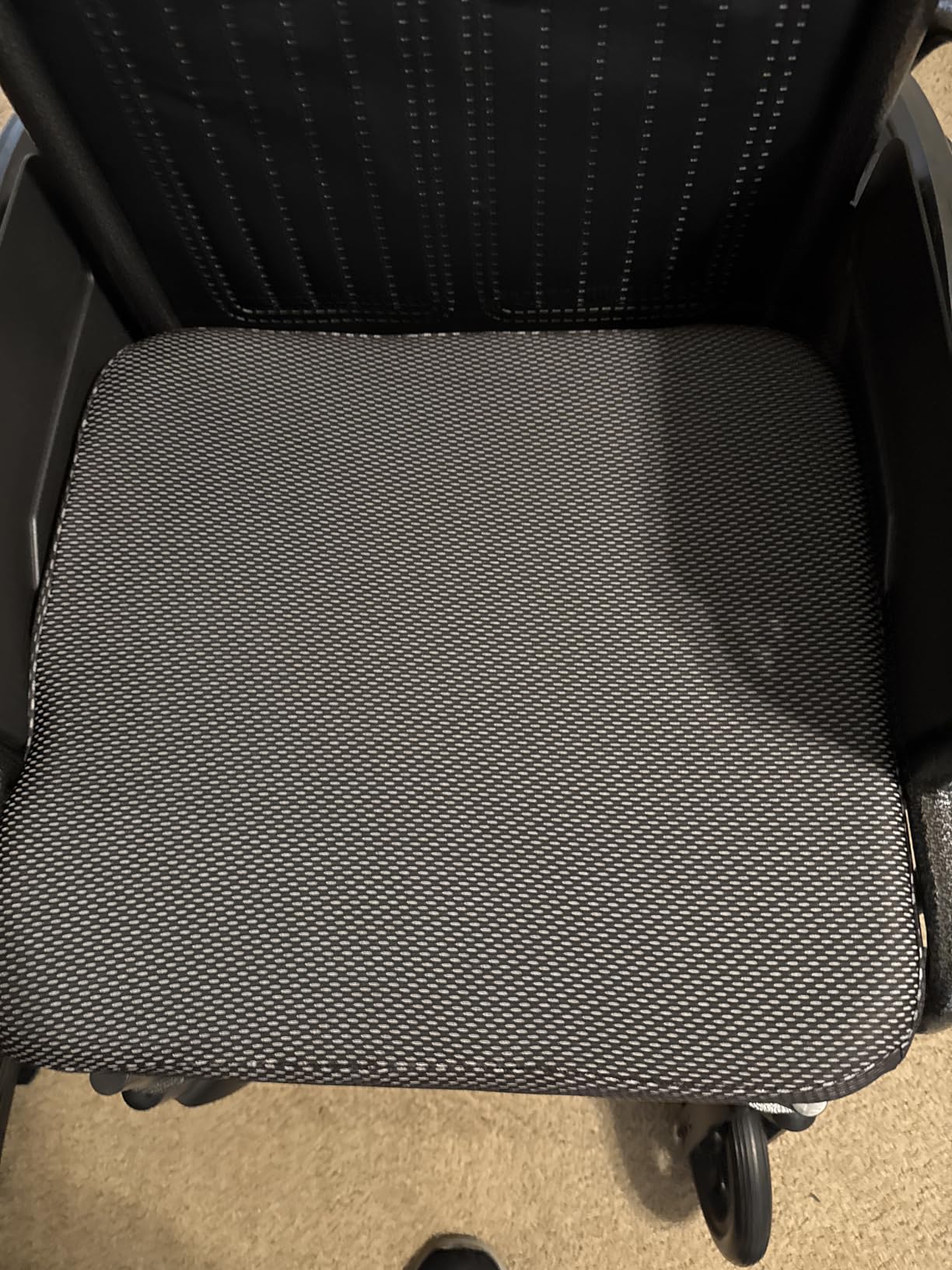 Ifoam Gel Infused Memory Foam Layer Wheelchair Cushion - Seat Cushion for Wheelchair-OfficeChair, Kitchen Chair-Pressure Sore and Tailbone Pain Relief-High Dense Polyfoam Base (Black,18x16x3 inch) customer photo 2