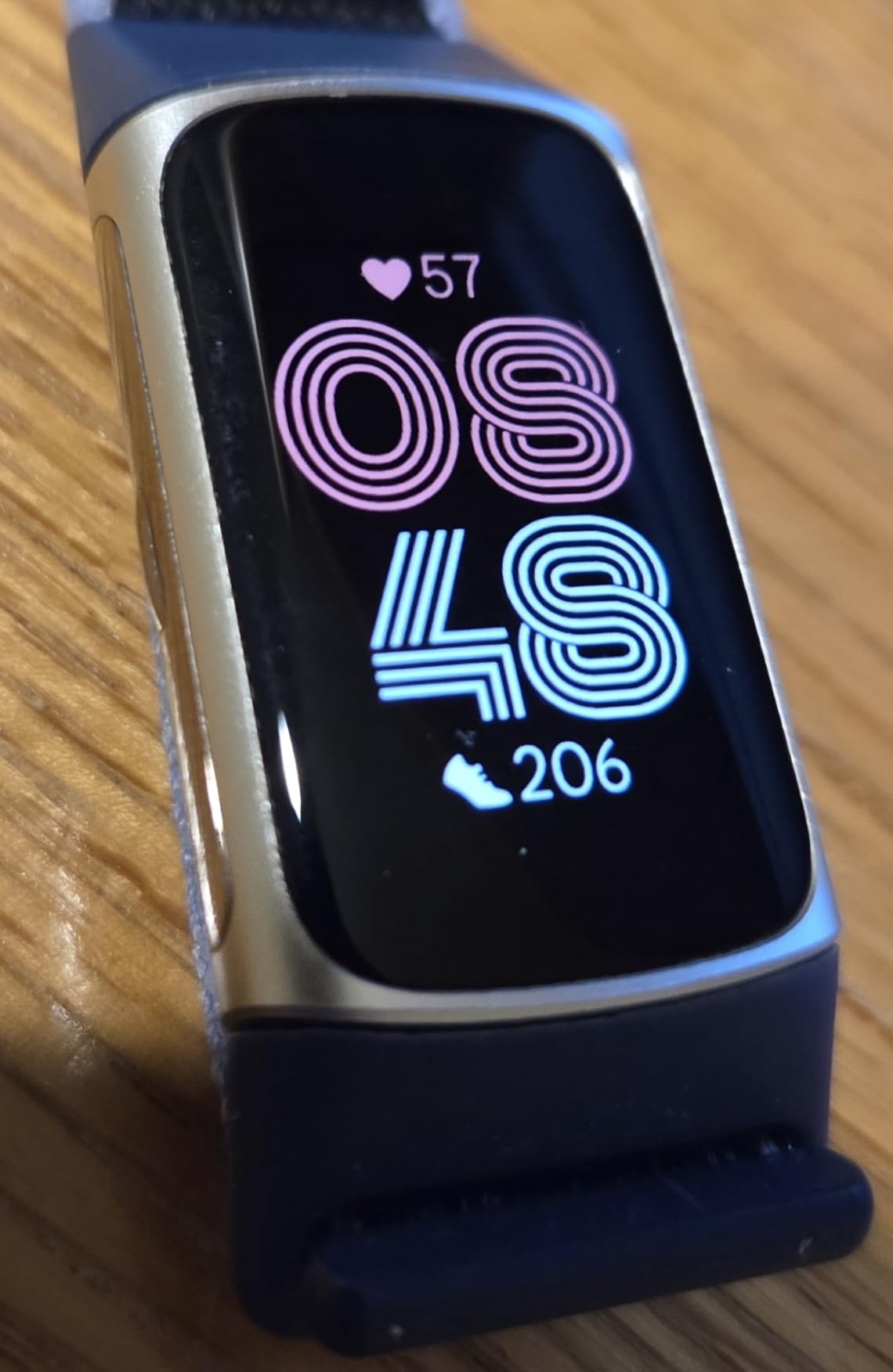 Google Fitbit Charge 6 - Fitness Tracker - Obsidian/Black | Google apps, heart rate on exercise equipment, 3-month Google Health Premium membership included customer photo 2