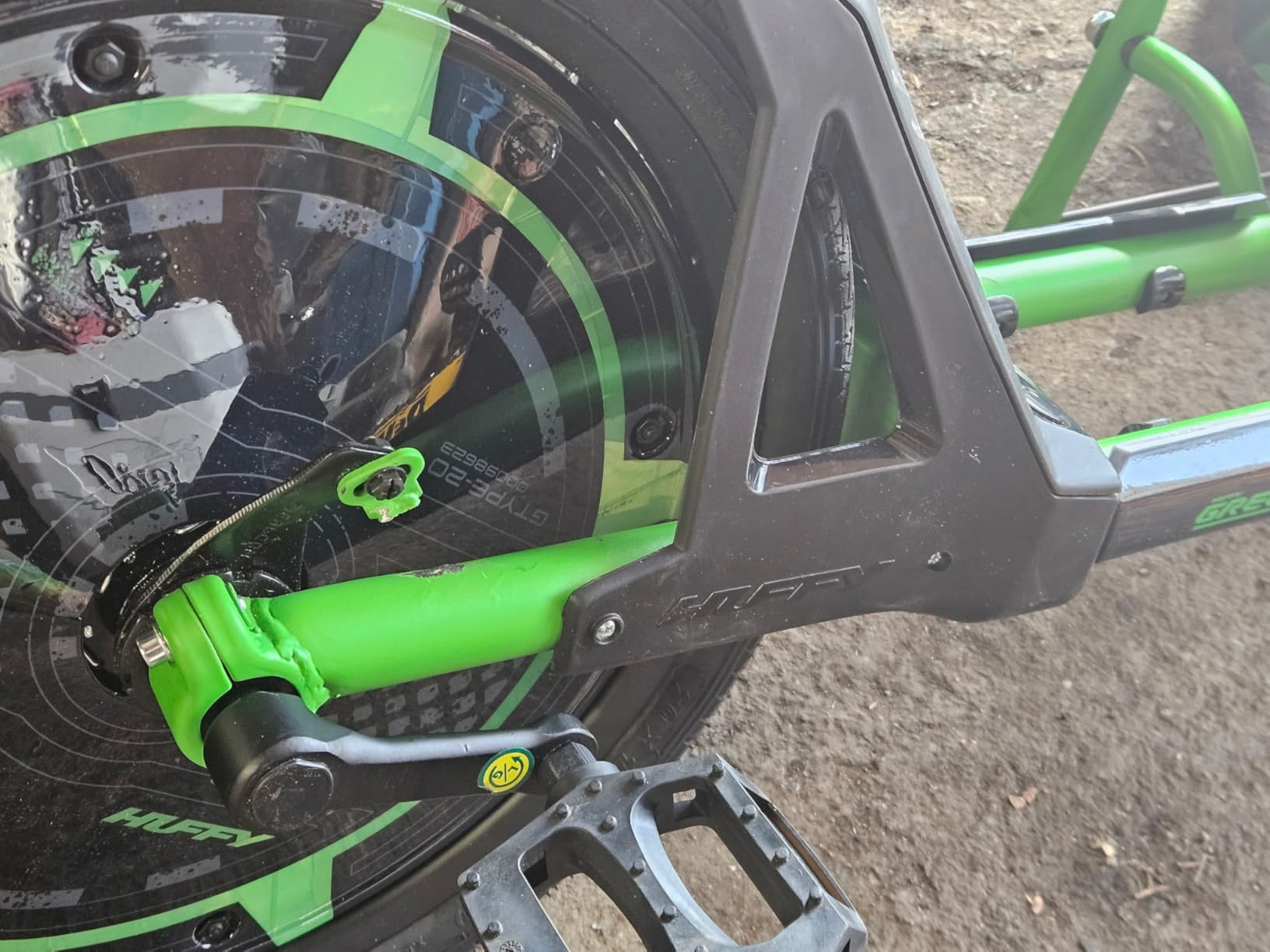 Huffy Green Machine 20 Inch Drift Trike, Sleek Ergonomic Design, Adjustable Seat, Durable Steel Frame, Easy to Operate, Drift Trike for Kids Ages 8+, LED Light Accents, Coaster Brake, Green and Black customer photo 1