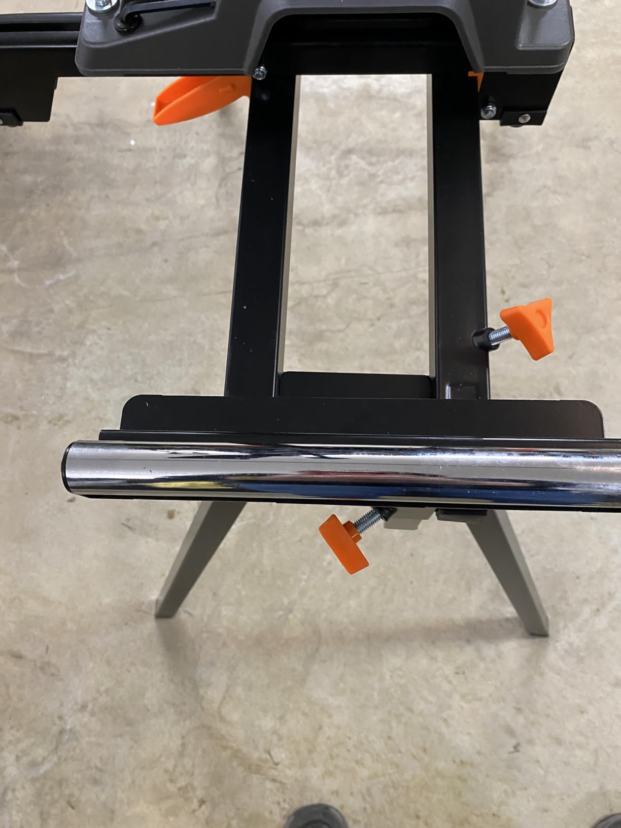 WEN Universal Collapsible Miter Saw Stand, 350-Pound Capacity (MSA200) customer photo 2