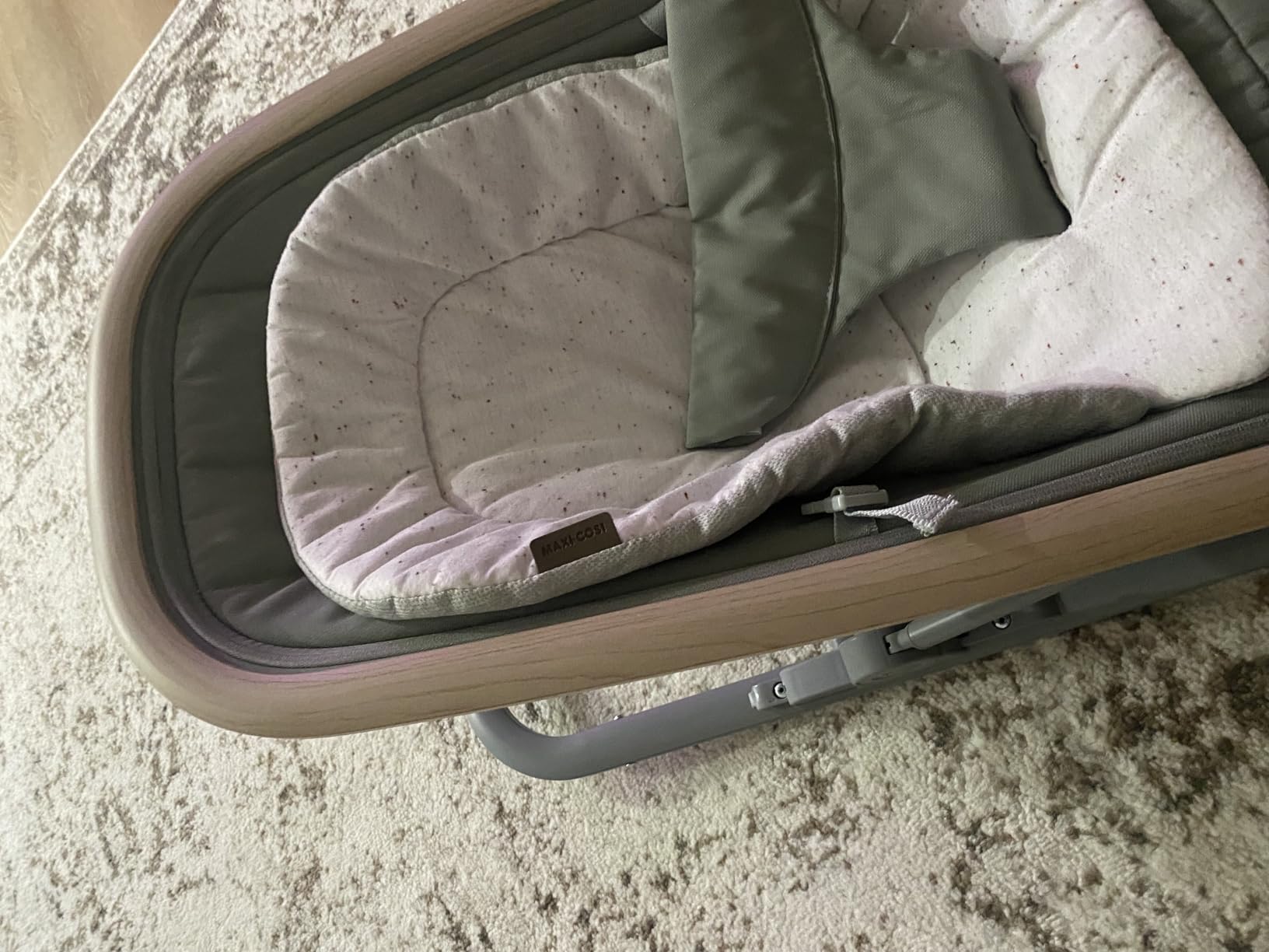 Maxi-Cosi Kori 2-in-1 Baby Bouncer Seat for Infants, Baby Rocker Chair, Portable Bouncer Chair, Classic Slate customer photo 1