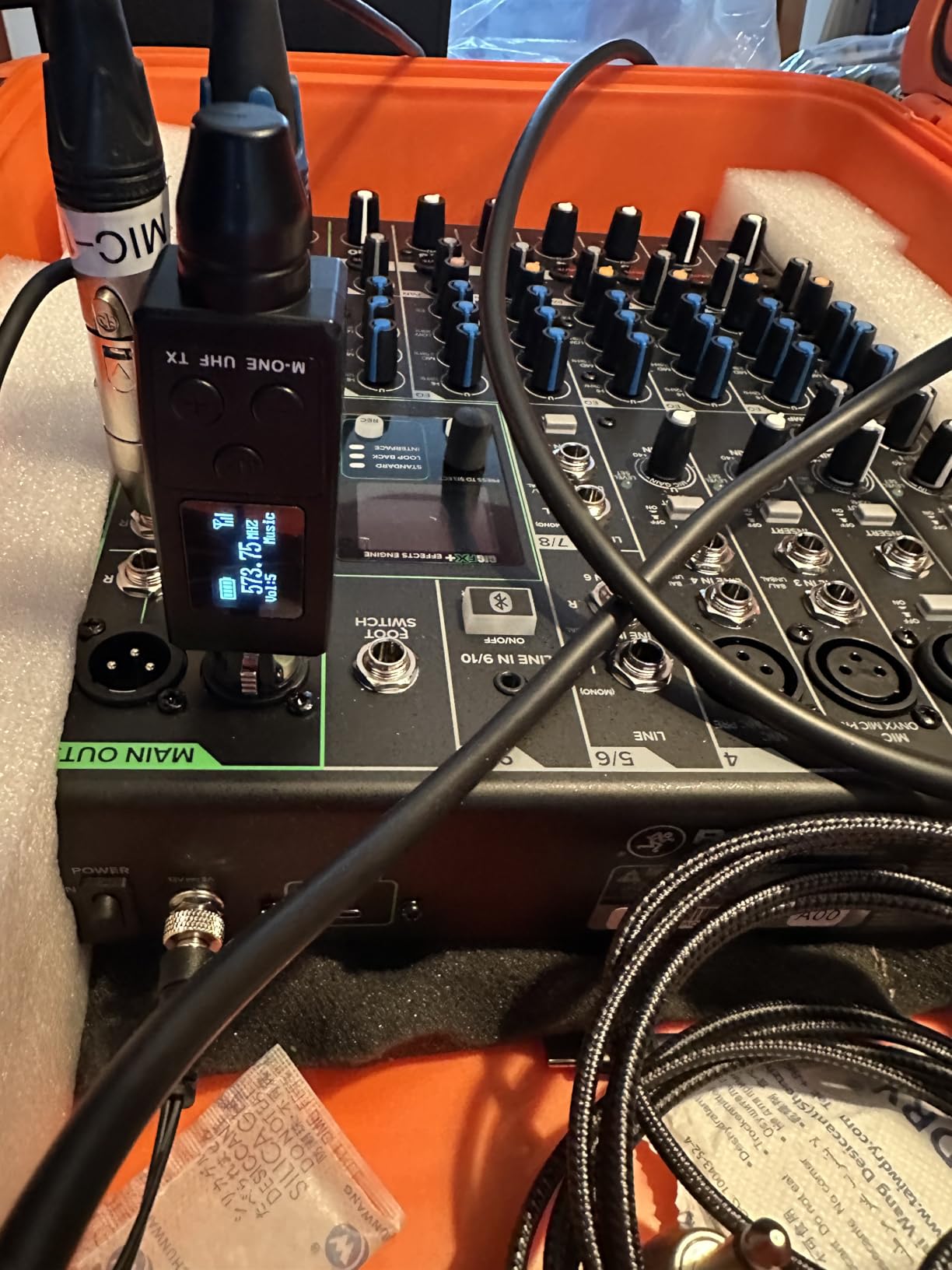 Mackie ProFX10v3+ 10-Channel Professional Analog Mixer with USB, Onyx Mic Preamps, GigFX Effects Engine, and Bluetooth customer photo 2