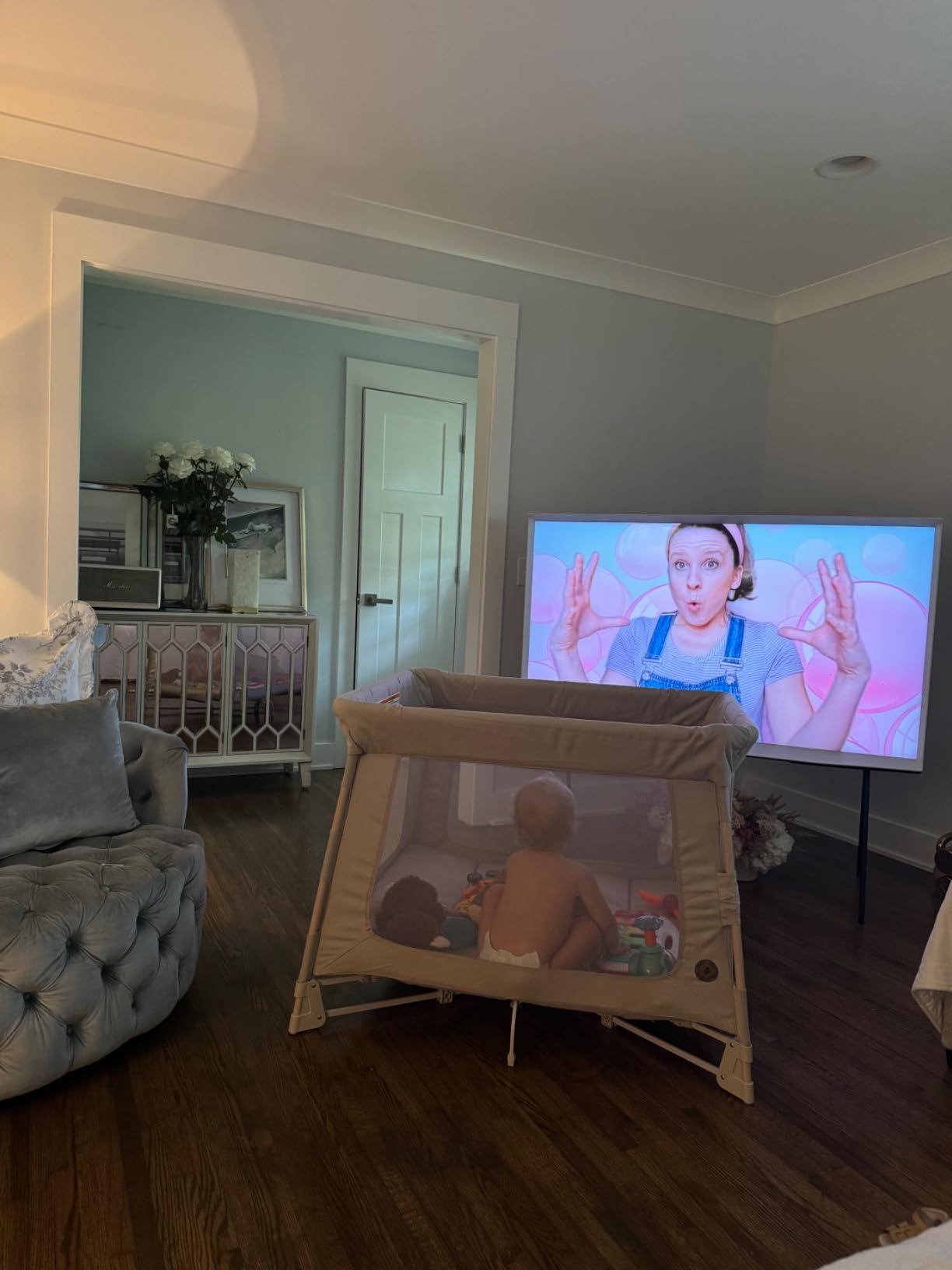 Maxi-Cosi Swift Baby Playard with Mat, Baby Playpen, Play Yard with Bassinet, Portable Playpen for Babies and Toddlers, Classic Oat customer photo 2