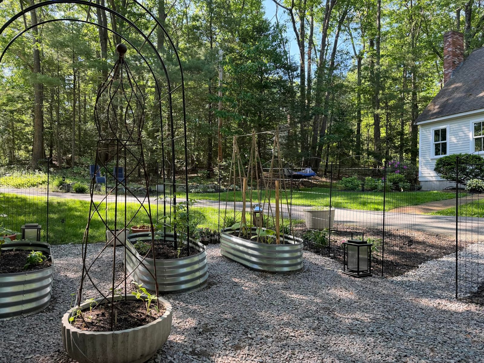 Thickened Tube Garden Arch Arbor Metal Trellis for Climbing Plants Outdoor | 4.6 * 7.8 or 6.4 * 7.5Ft, 16mm Steel Tubes & 0.7mm Thickened Wall, Stable Garden Arbor, Birthday Party Wedding Arch Decoration customer photo 2