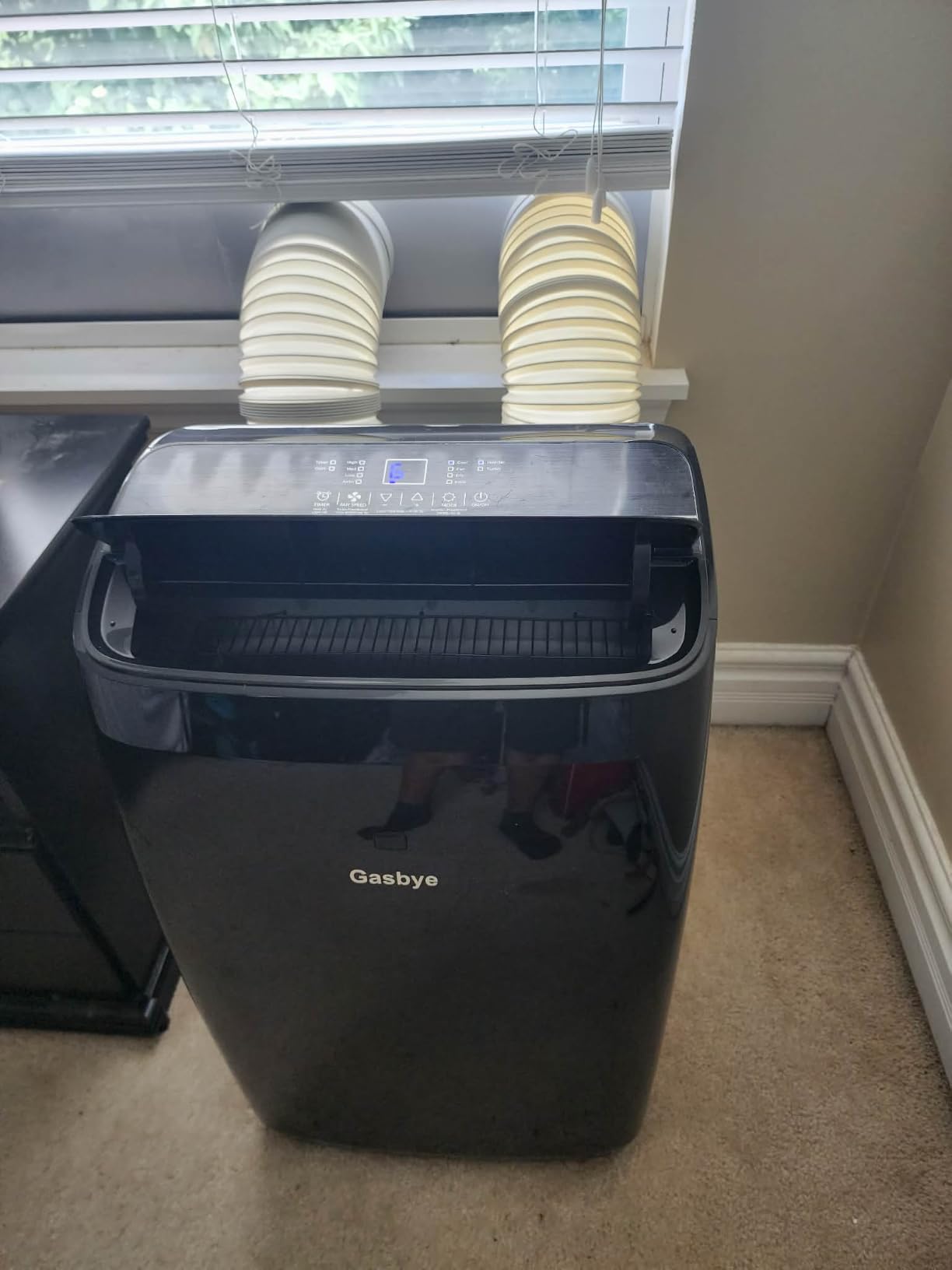 Gasbye Dual Hose Portable Air Conditioner, [2026 Upgraded] Full DC Inverter Compressor, Energy-Saving 13.6 CEER, Low Noise (45dB), Cools Room up to 500 Sq.Ft., Backlit Remote Control, 14,000BTU, Black customer photo 2