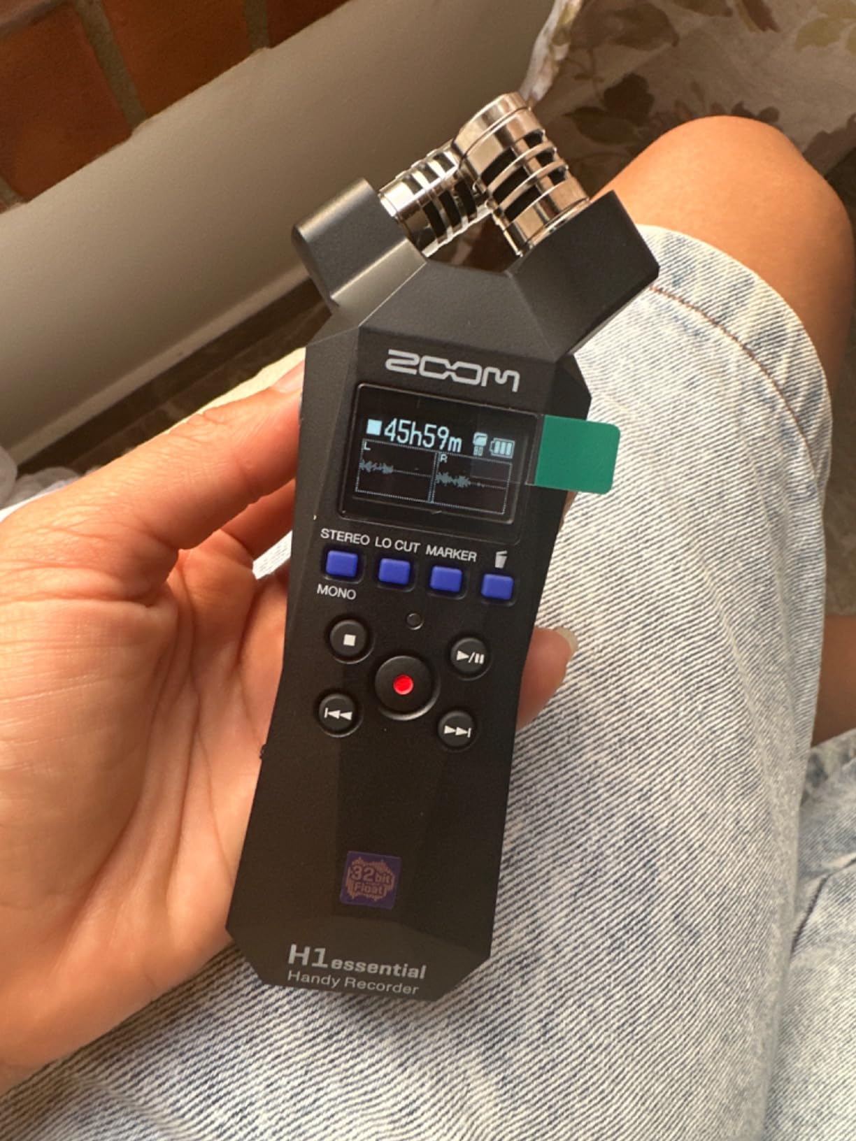 Zoom H1 Essential Recorder for Musicians, Podcasters & Content Creators | Clip-Free Audio with 32-Bit Float, X/Y Stereo Mics, USB Microphone Mode, 10-HR Battery, Accessibility Features customer photo 2