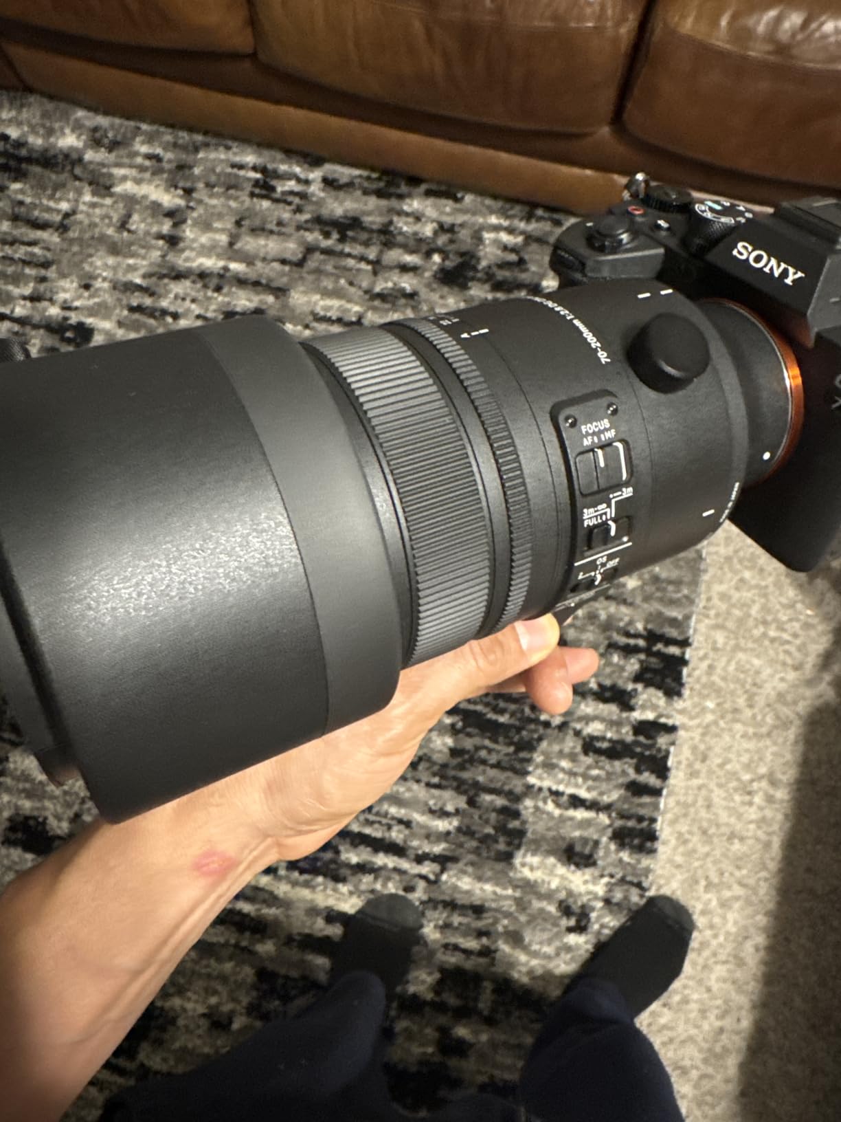Sigma 70-200mm f/2.8 DG DN OS Sports Telephoto Zoom Lens for Sony E-Mount Bundle customer photo 1
