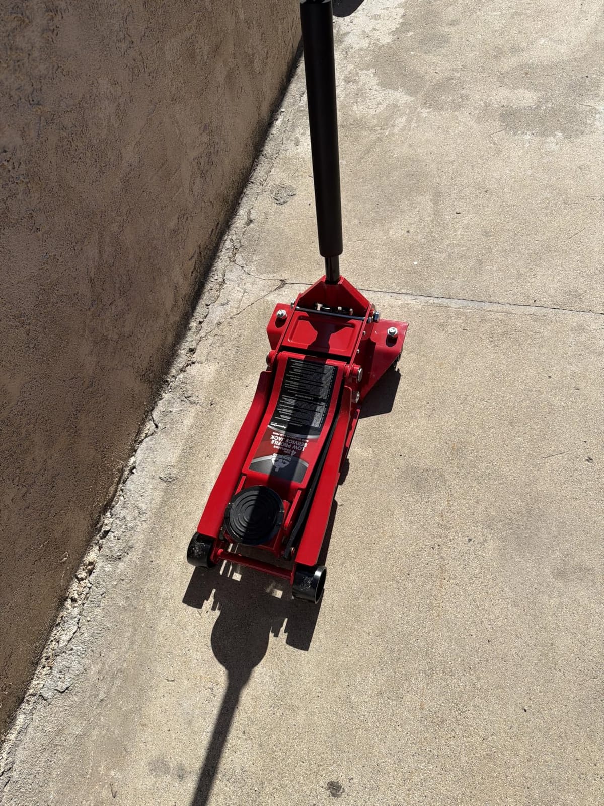 Jack Boss 4 Ton Floor Jack Hydraulic Low Profile Floor Jack with Dual Piston Quick Lift Pump, 4 Ton (8,800 lbs) Capacity customer photo 2