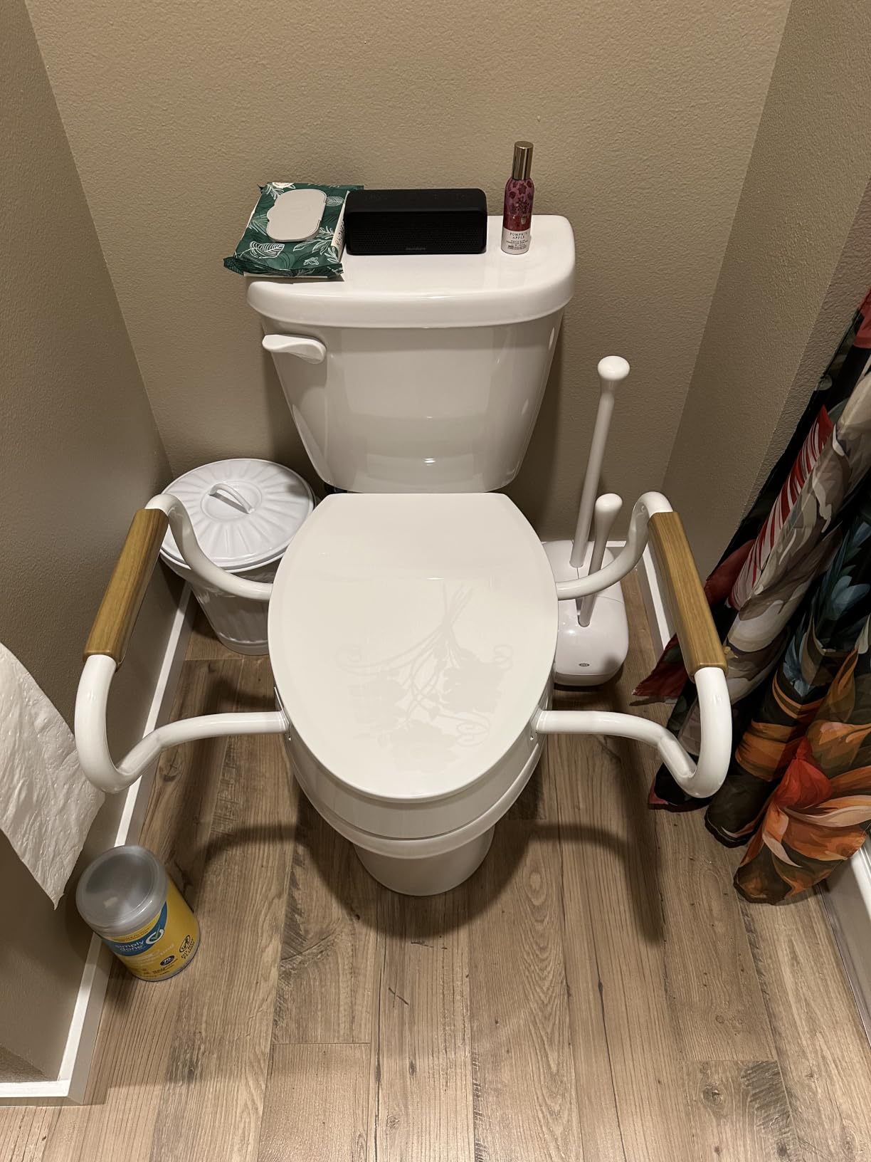 Lunderg Solva Raised Toilet Seat with Handles - Elongated - Adds 3 Inches | Easy to Install Toilet Seat Risers for Seniors - Elegant White Design & Works like the one you always use - No Hospital Vibe customer photo 1