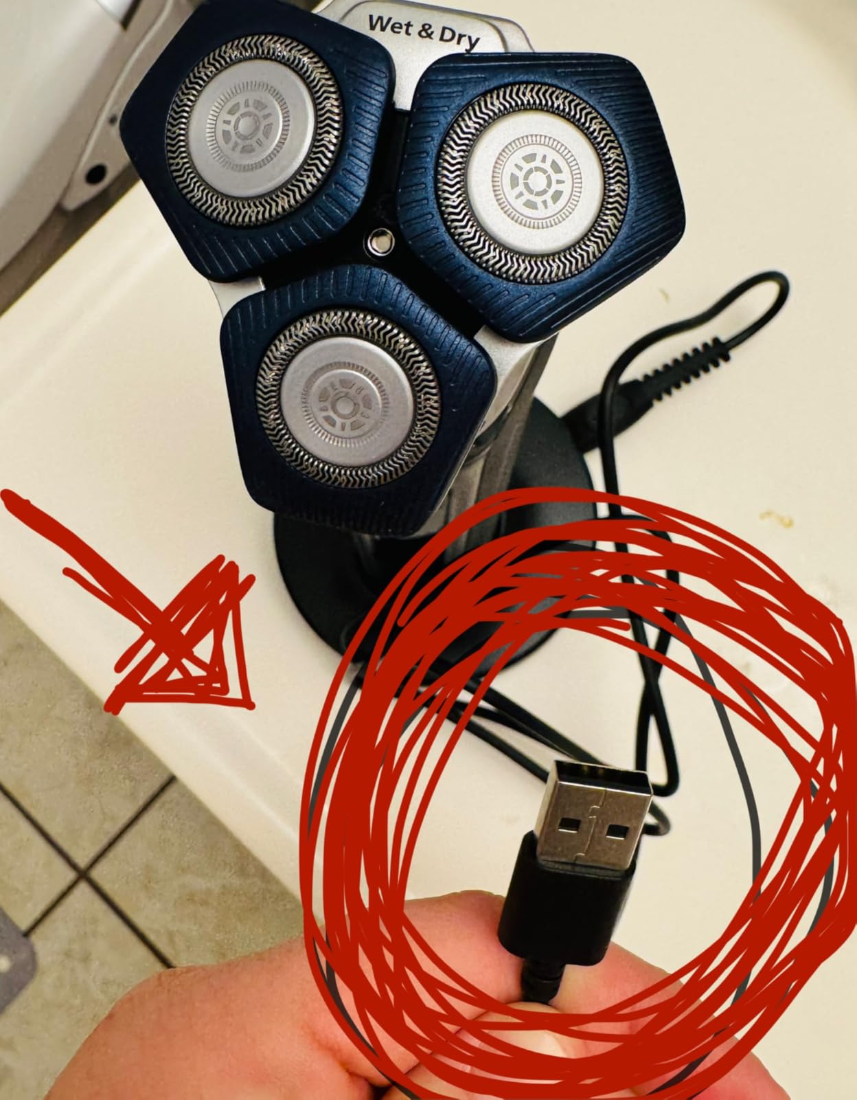 Philips Norelco 7300 Electric Shaver, Black | 45 SteelPrecision Blades, SenseIQ Technology, Nano SkinGlide coating, 360° Flexible Heads, Nose Trimmer, S7887/92 customer photo 1