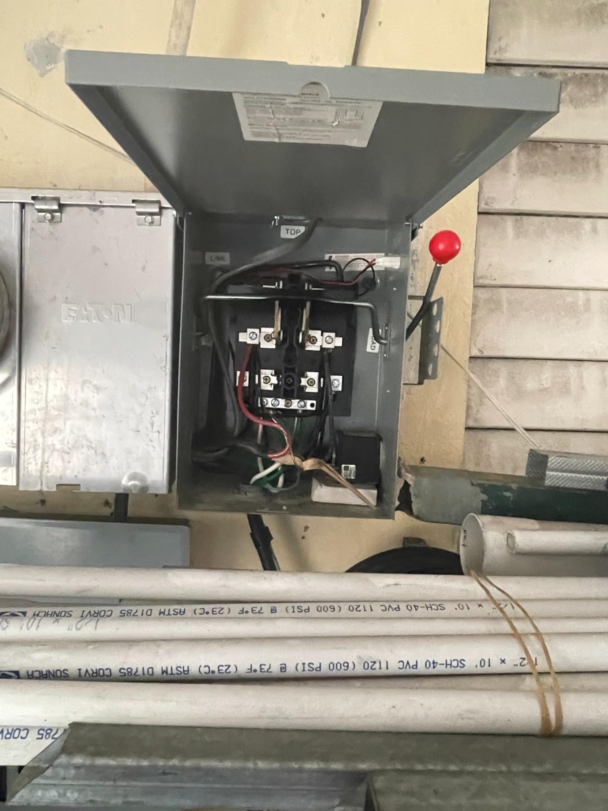 100A Generator Transfer Switch, 24000W General-Duty Double-Throw Safety Switch, 120/240-Volt Transfer Switches, Stronger Stability Manual Transfer Switches, NEMA 3R Standards for Outdoor and Indoor customer photo 2
