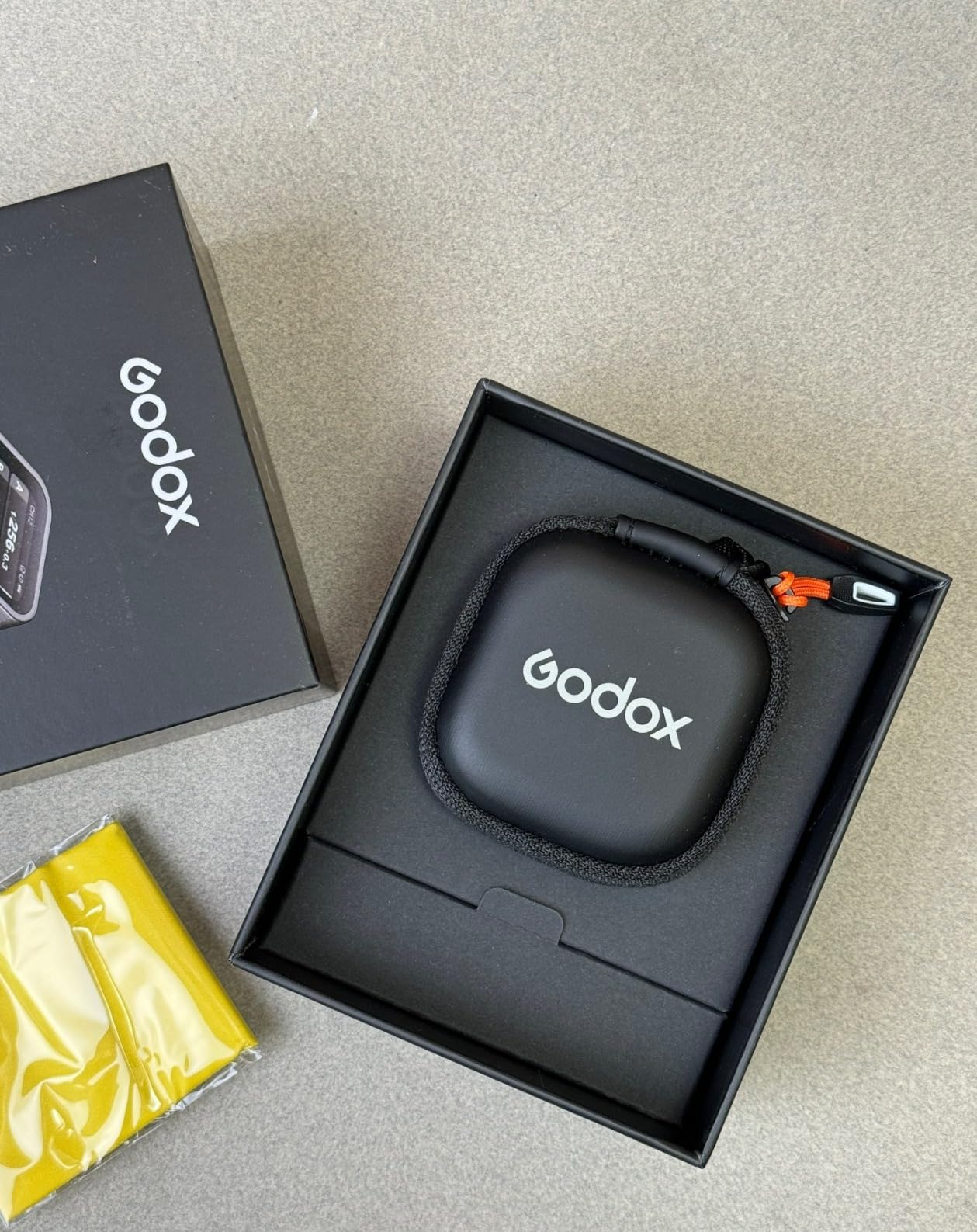 Godox X3C X3 C X3-C TTL Wireless Flash Trigger Compatible for Canon Camera, OLED Touchscreen Flash Transmitter,Built-in Lithium Battery+Quick Charge(Upgrade Version of X2T-C/Xpro-C/XProII-C) customer photo 2