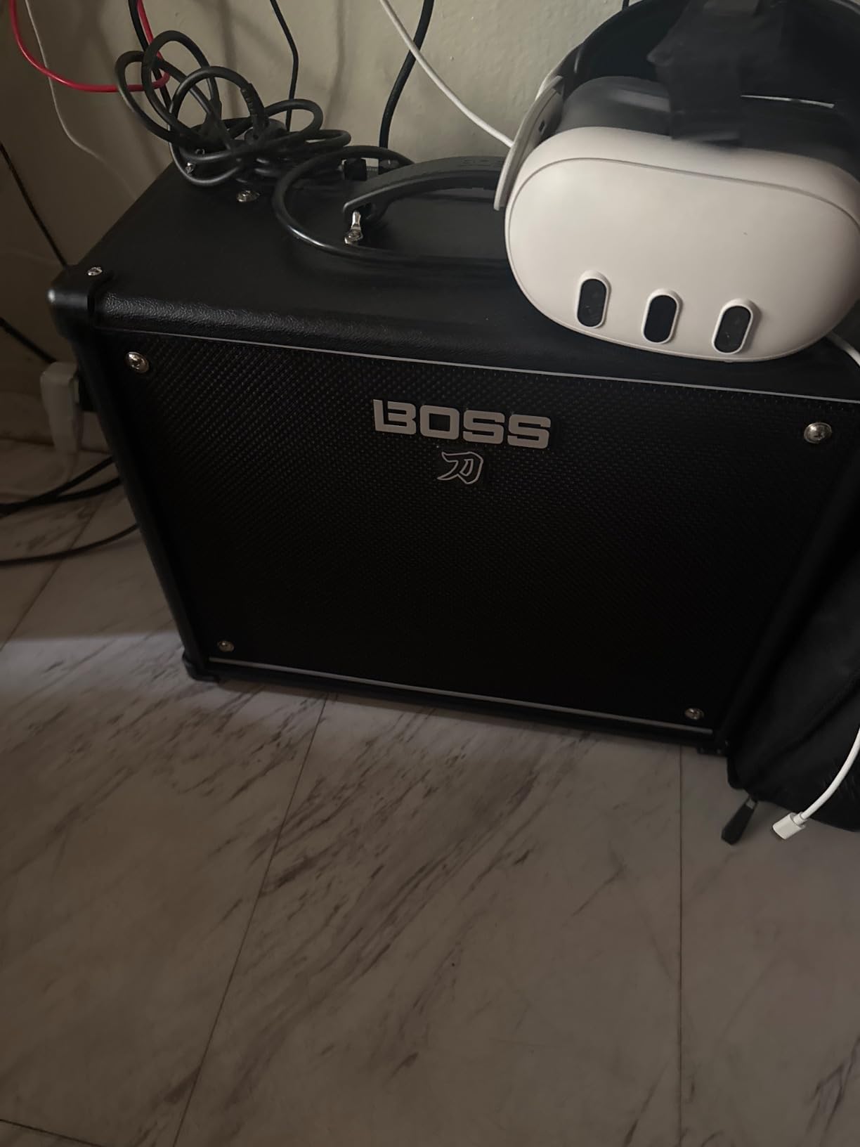 BOSS Katana-50 Gen 3 Guitar Amplifier | Compact 50-Watt Combo Amp | Custom 12-Inch Speaker | Evolved Tube Logic Sound | 12 Amp Characters | Onboard BOSS Effects | Advanced Connectivity & More | Guitar practice and performance with 50W output, 1x12 speaker and solid state circuitry customer photo 2
