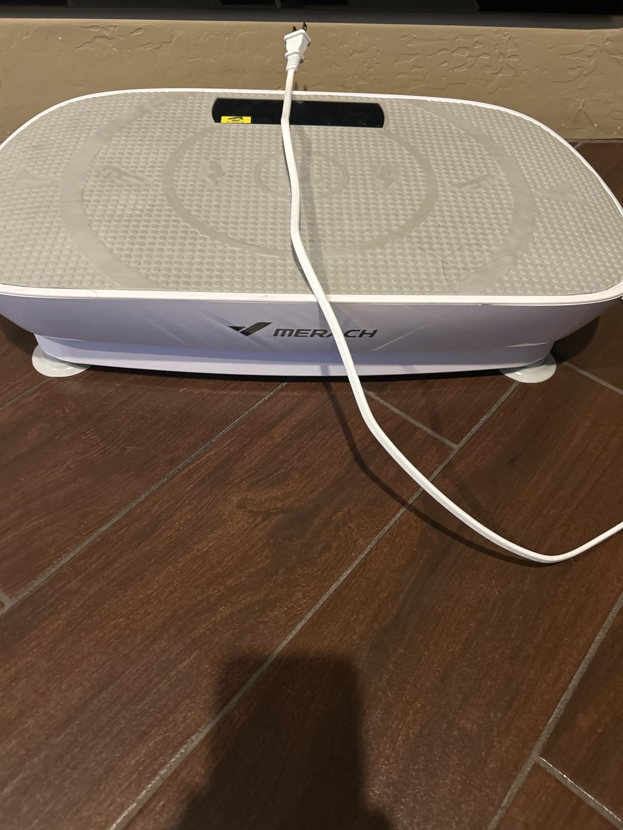 MERACH CV30 Pro Curved Vibration Plate Exercise Machine, Powerful & Quiet | 400lbs Capacity, Whole Body Workout Equipment for Lymphatic Drainage, Shake Plate with Bluetooth & Auto ON/OFF for Home Gym customer photo 2