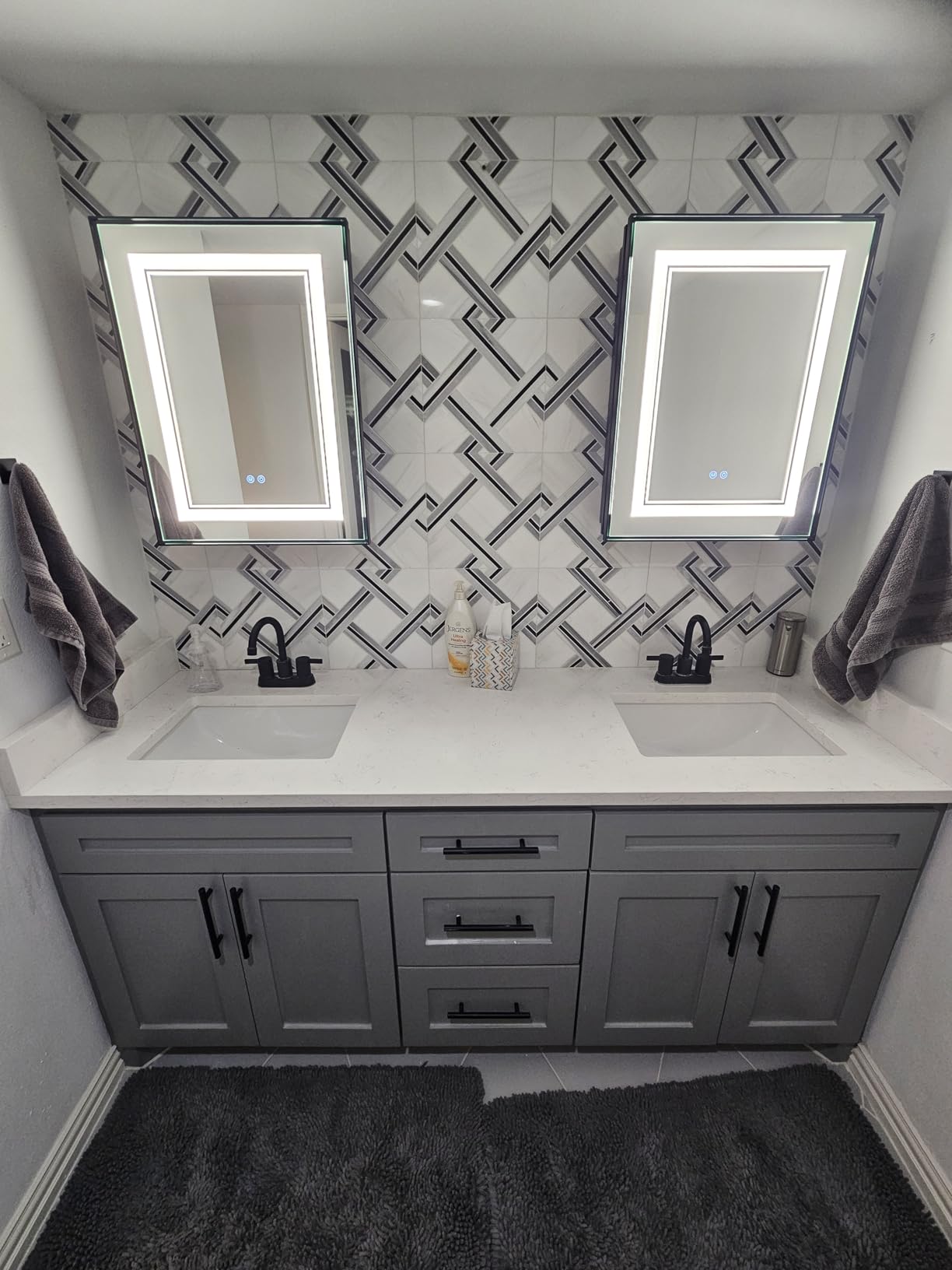 TETOTE Black Led Bathroom Medicine Cabinet with Mirror 20 x 26 Recessed or Surface Mount Metal Framed Lighted Medicine Cabinet, Tempered Glass, 3 Color Dimming, Anti-Fog, 2 Outlets, Adjustable Shelf customer photo 1