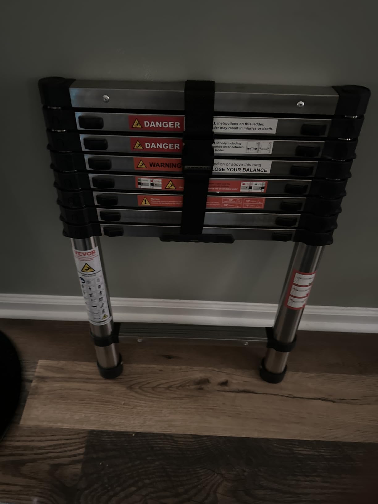VEVOR Telescoping Ladder 10.5 FT Aluminum Extension Step Multi-Purpose customer photo 1