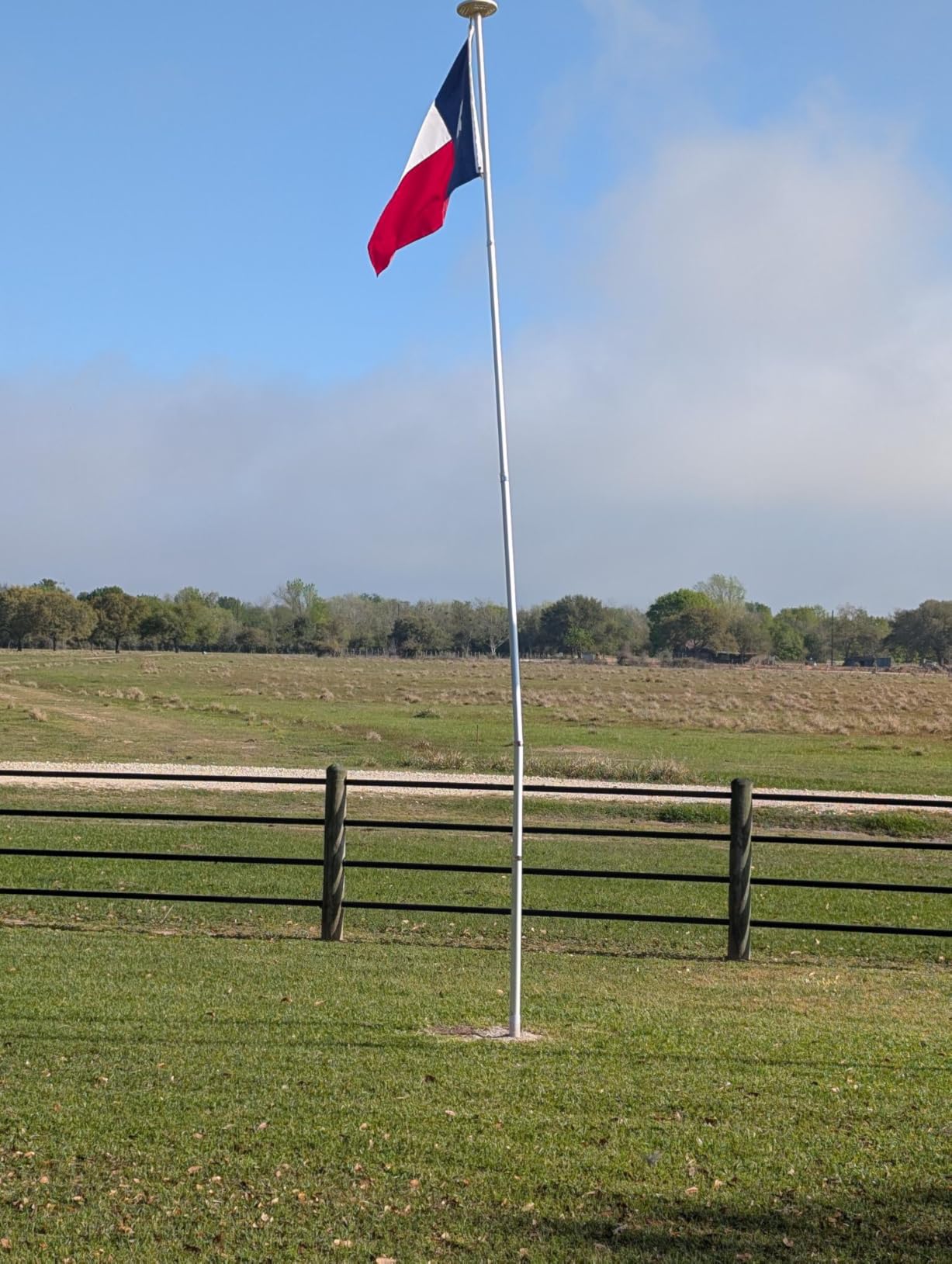 VEVOR 30FT Telescoping Flag Pole Kit, Heavy Duty Aluminum Alloy in Ground Flag Poles for Outside, 3 Display Modes Flagpole with 3x5 American Flag, Professional Accessories, Silver customer photo 1