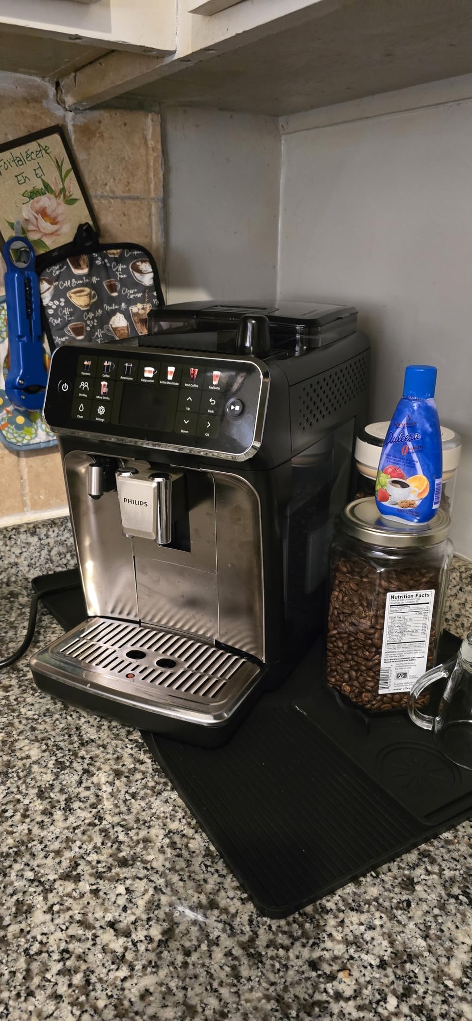 PHILIPS 5500 Series Fully Automatic Espresso Machine, LatteGo Milk System | 20 Hot & Iced Coffee Pre-Sets customize coffee strength, milk and cup size, QuickStart, ceramic grinder, 15 bars EP5544/94 customer photo 2