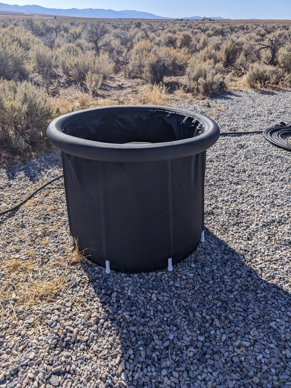 VEVOR Ice Bath Tub, Cold Water Therapy Plunge Tub for Athlete, Portable Outdoor Ice Barrel Plunge Pool for Recovery, 116 Gal Inflatable Folding Bathtub with Cover, Home Ice Pod for Adult, 35.4Lx30H customer photo 2