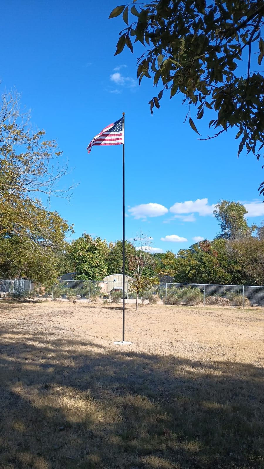 25FT Heavy Duty Flag Pole for Outside House, 12 Gauge Aluminum Kit, Black | 100 MPH Wind Resistant Flag Pole with 3x5 Embroidered Nylon Flag, Dual Display for House, Yard, Garden & Commercial customer photo 1