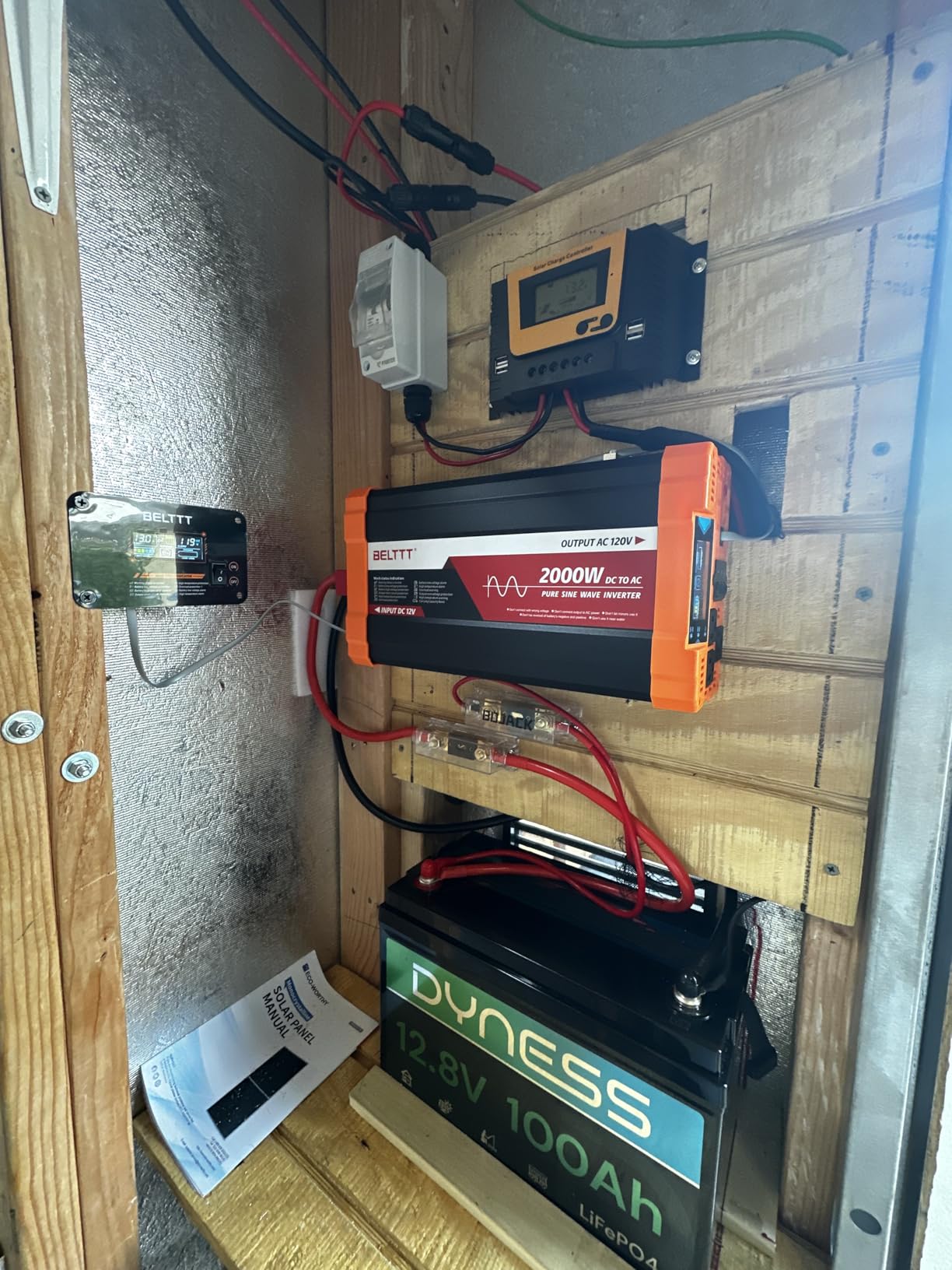 BELTTT 2000W Pure Sine Wave Inverter 12V DC to 120V AC, 4000W Surge with LCD Display, Dual AC and 20A Outlets, 23ft Remote customer photo 2