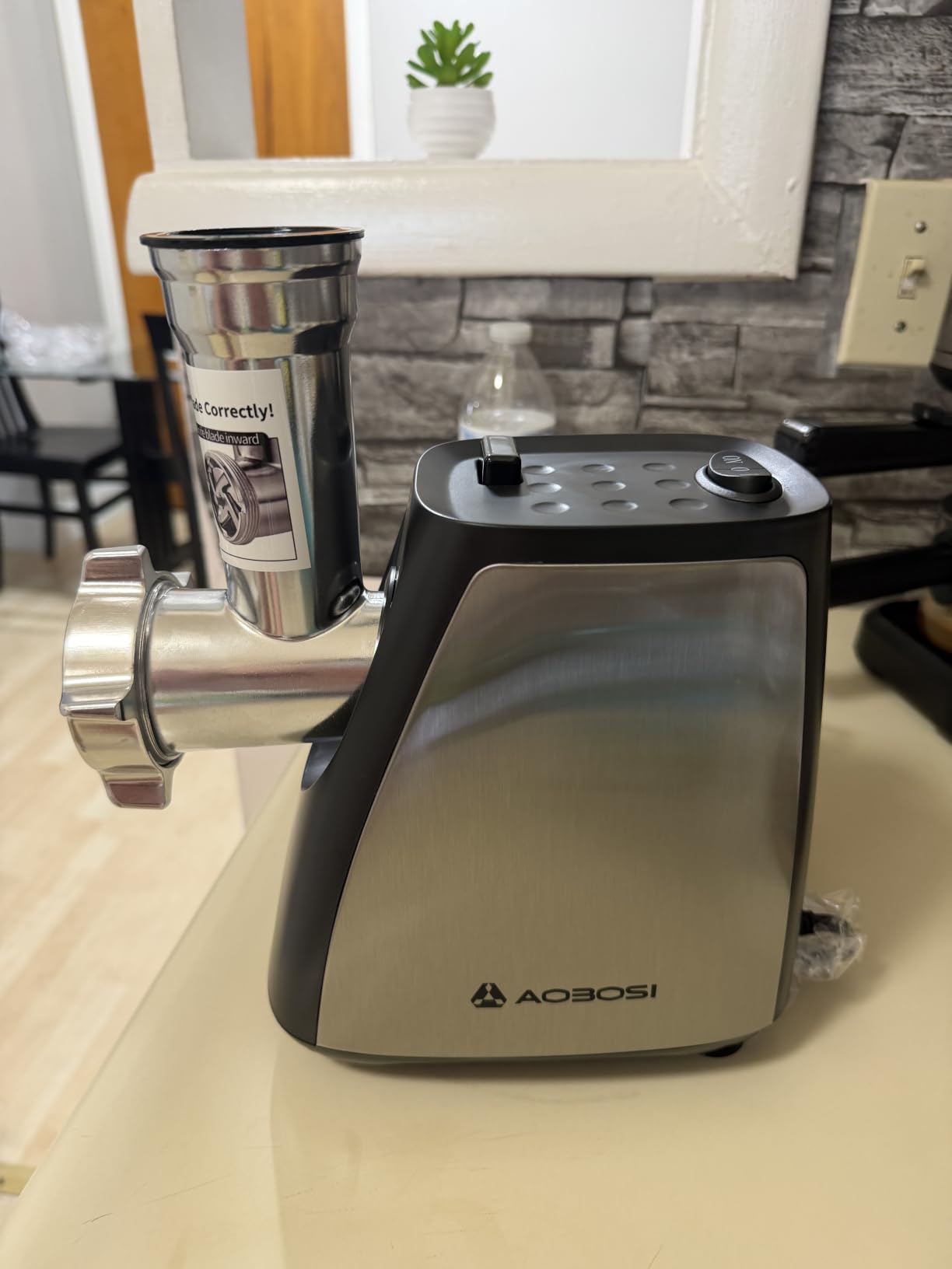 AAOBOSI Meat Grinder, 4-In-1 Meat Grinder Electric [2800W Max] with 3 Slice, Shred Blades, 2 Blades, 3 Plates, Sausage Stuffer, Kubbe Kit, for Home Kitchen Use, Stainless Steel customer photo 1