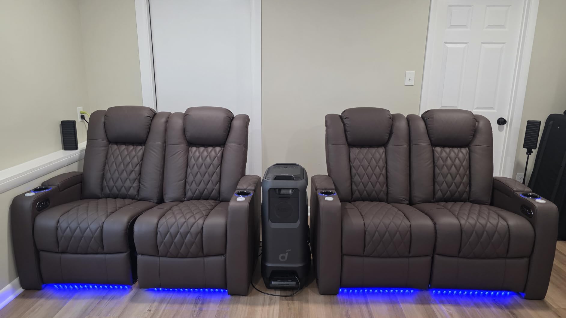 comfiroom Top-Grain Leather Home Theater Seating, Dual-Motor Power Recliner | Classic Series Brown Zero Gravity Motorized Theater Chair with USB-C Charging, Adjustable Headrest, Tray Table, Row of 1 customer photo 1