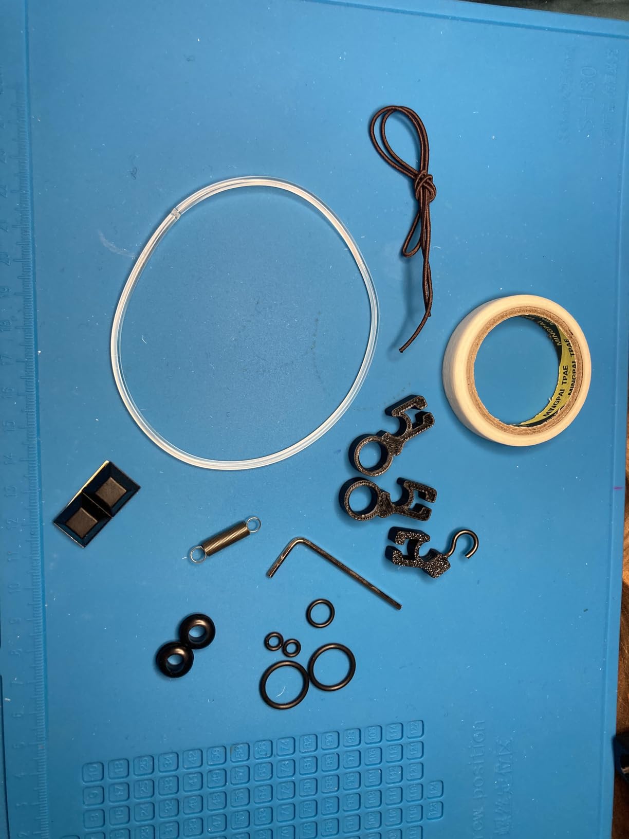 Electric Yarn Spinner Kit with Foot Controller & 3 Bobbins, Small Yarn Winder with Forward & Reverse customer photo 1