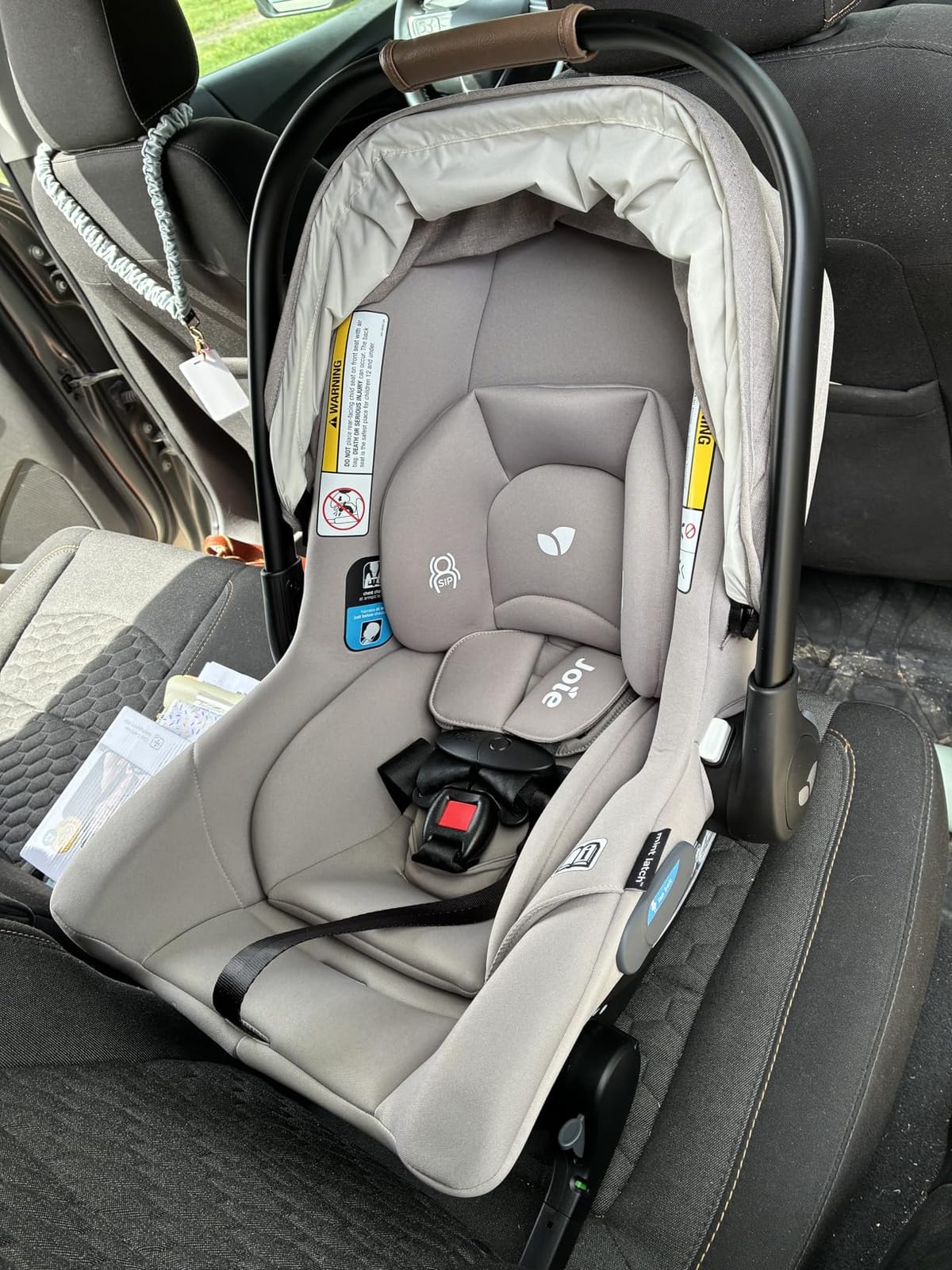Joie Baby Mint Latch Baseless Infant Car Seat, Lightweight, Built-in Rigid Lower Anchor Attachments and Side-Impact Protection, No Base Installation Required, Travel-Friendly Design customer photo 1