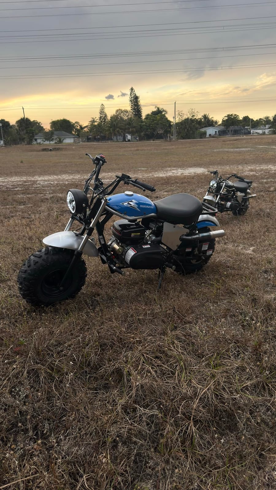 Trailmaster Mini Bike Hurricane 200Pro, ALL NEW ELECTRIC START & LED HEAD LIGHT, WITH FRONT AND REAR BRAKES, 196cc (Black) customer photo 2