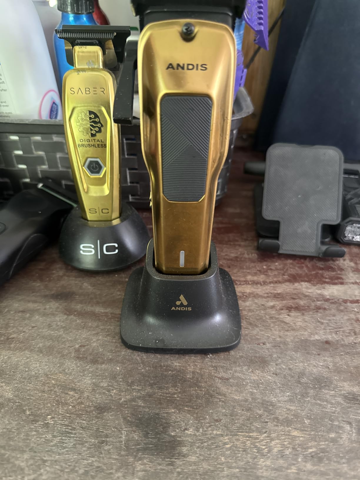Andis 562312 Phenom Corded/Cordless Hair Clipper, Phaze Blade, Gold | Brushless motor at 7,000 SPM, adjustable detachable blade, USB-C charging customer photo 1