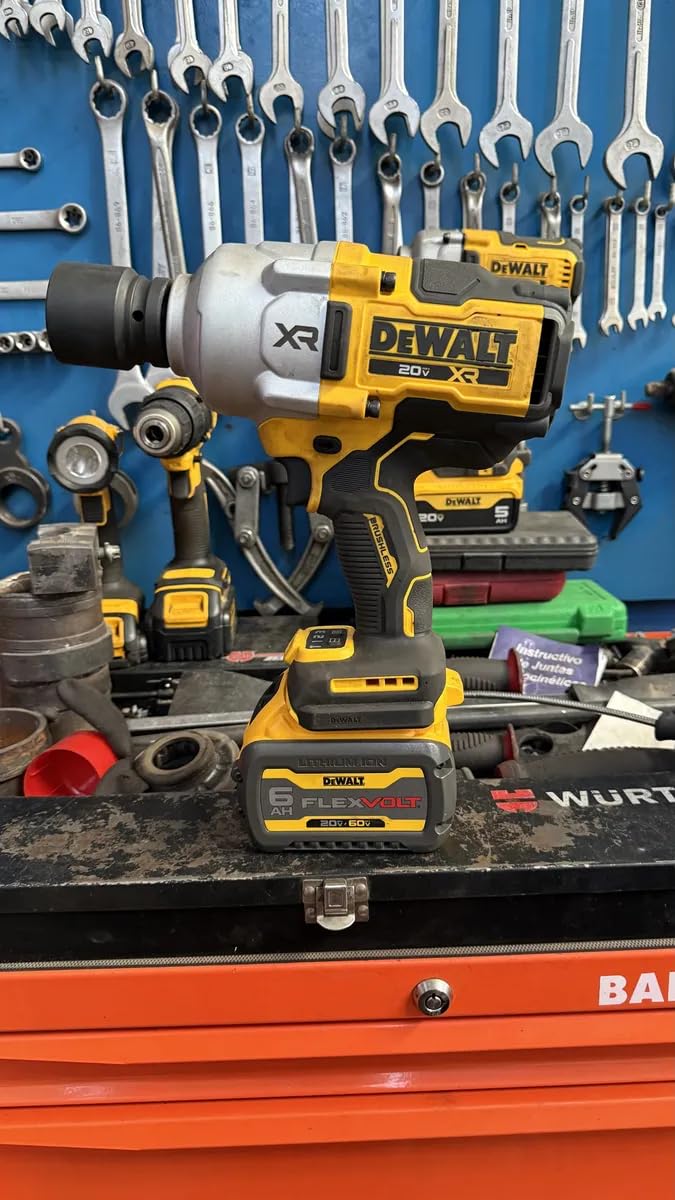 DEWALT 20V MAX XR 3/4 Inch Cordless Impact Wrench Brushless Impact Gun with Hog Ring Anvil, High Torque, Tool Only (DCF964B) customer photo 2