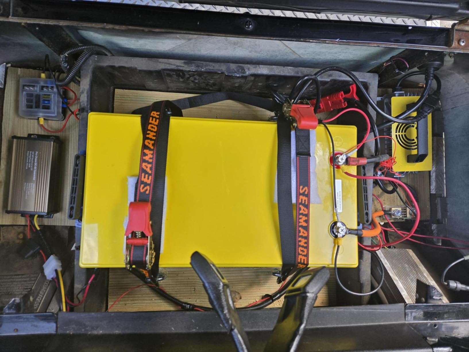 LOSSIGY 48V Lithium Battery Golf Cart Conversion Kit with Charger&Monitor | 100AH Deep Cycle LiFePO4 Battery 5.12Kwh Built in 200A Bluetooth BMS Peak Current 1000A(3-5s) Prefect for Solar System RV customer photo 2