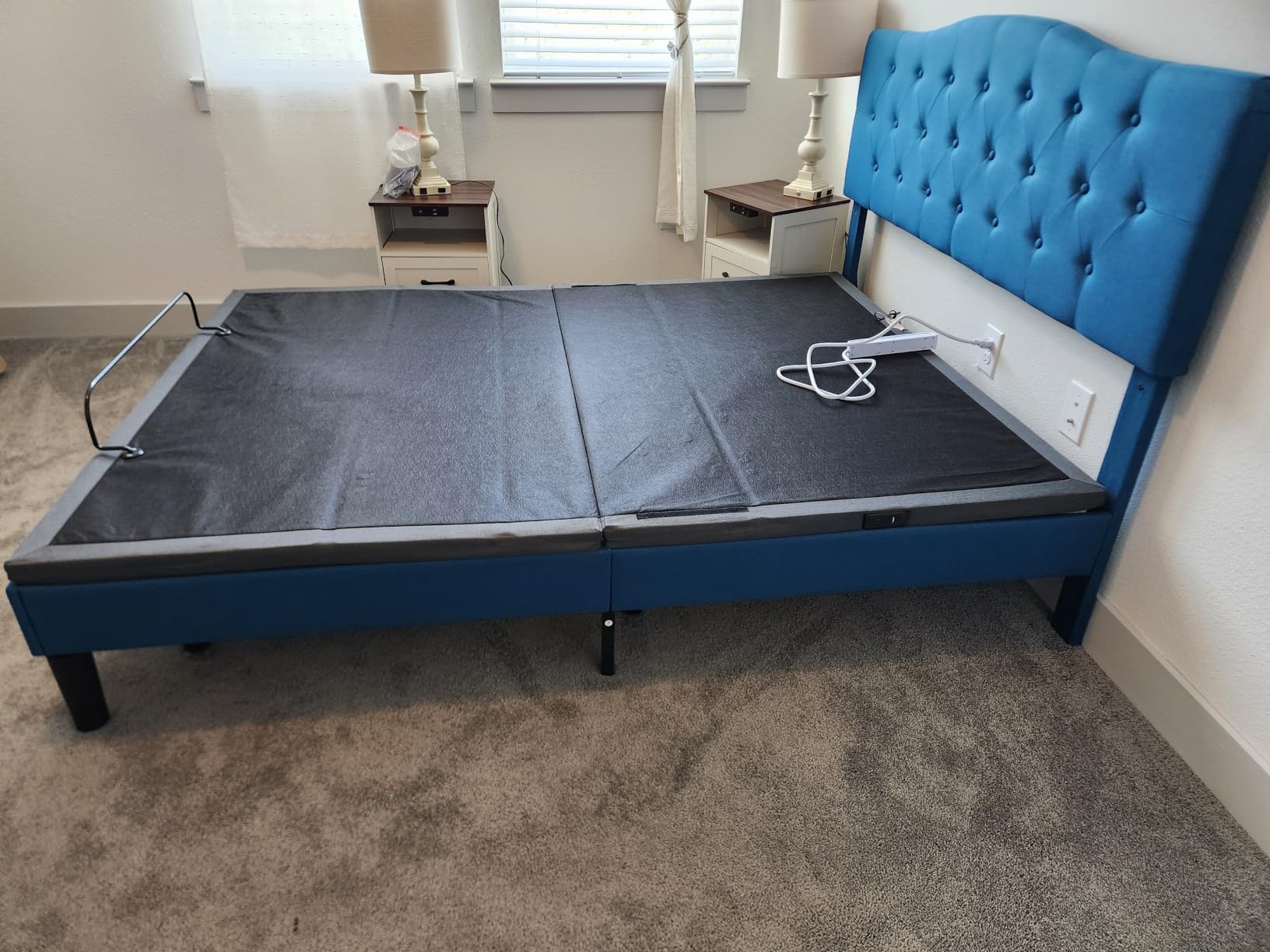 Amada Split King Adjustable Bed Frame with Massage, Adjustable Bed Base with 4 USB Ports & Under-Bed Nightlight, Head & Foot Incline, Electric Base with 4 Height Options, 01B-SK1 customer photo 1