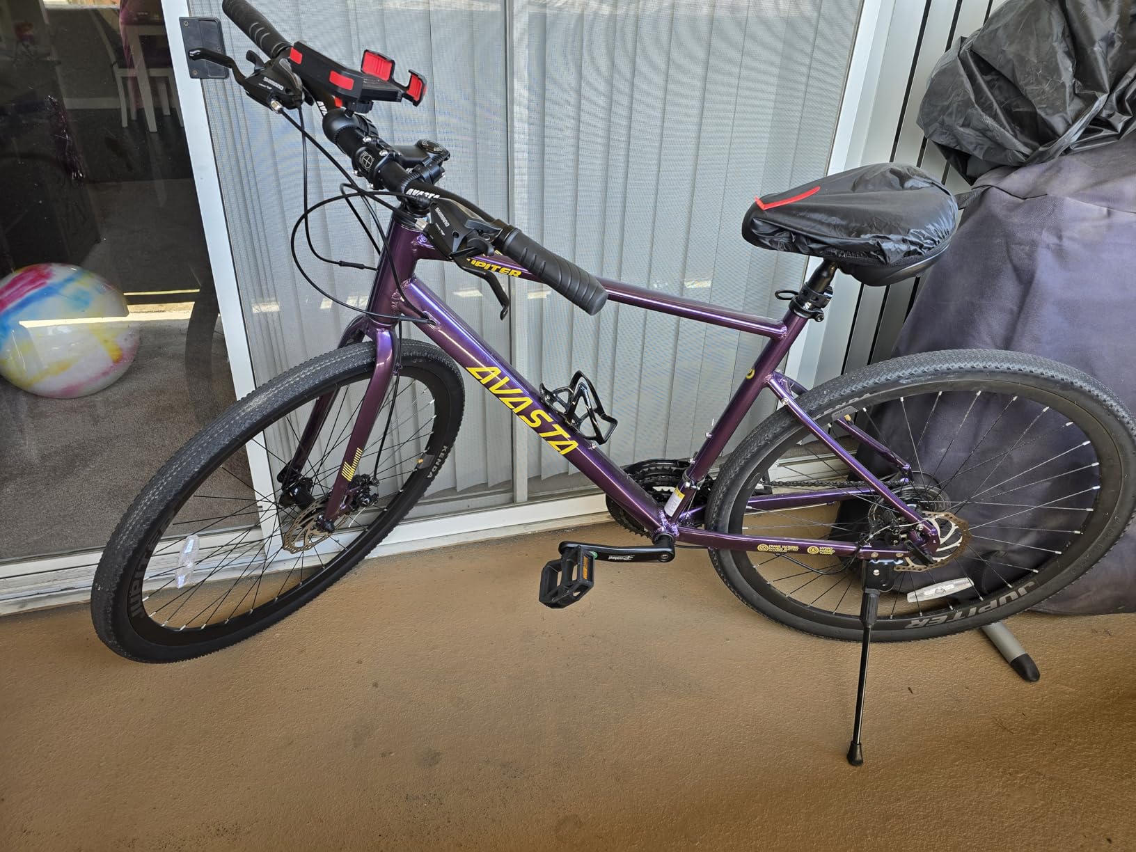 AVASTA Jupiter 15 17 Inch Frame Road Adult Hybrid Cycling Bike Bicycle | Lightweight Step-Over Aluminum Frame, 700C, 21-Speed Gearing for City Commuting, Dual Disc Brakes customer photo 2