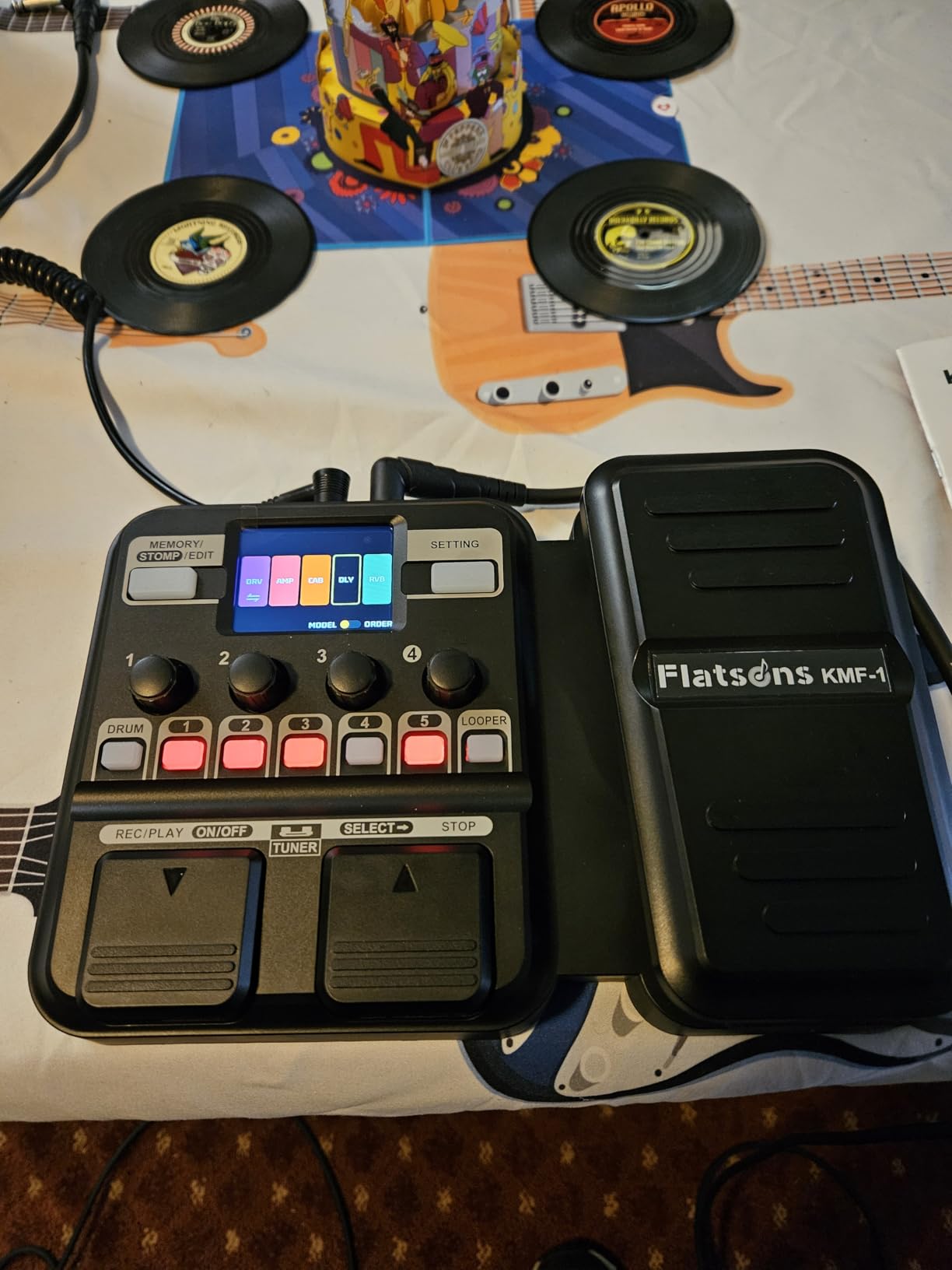 Flatsons KMF-1 Multi-Effects Guitar Pedal with 77 Practice Effects | 50 Presets, 42 Drum Rhythms, 18 Amp/Cab Sims, Color Screen, Aux In, Tuner, Looper, Expression/Wah/Volume, Distortion customer photo 2
