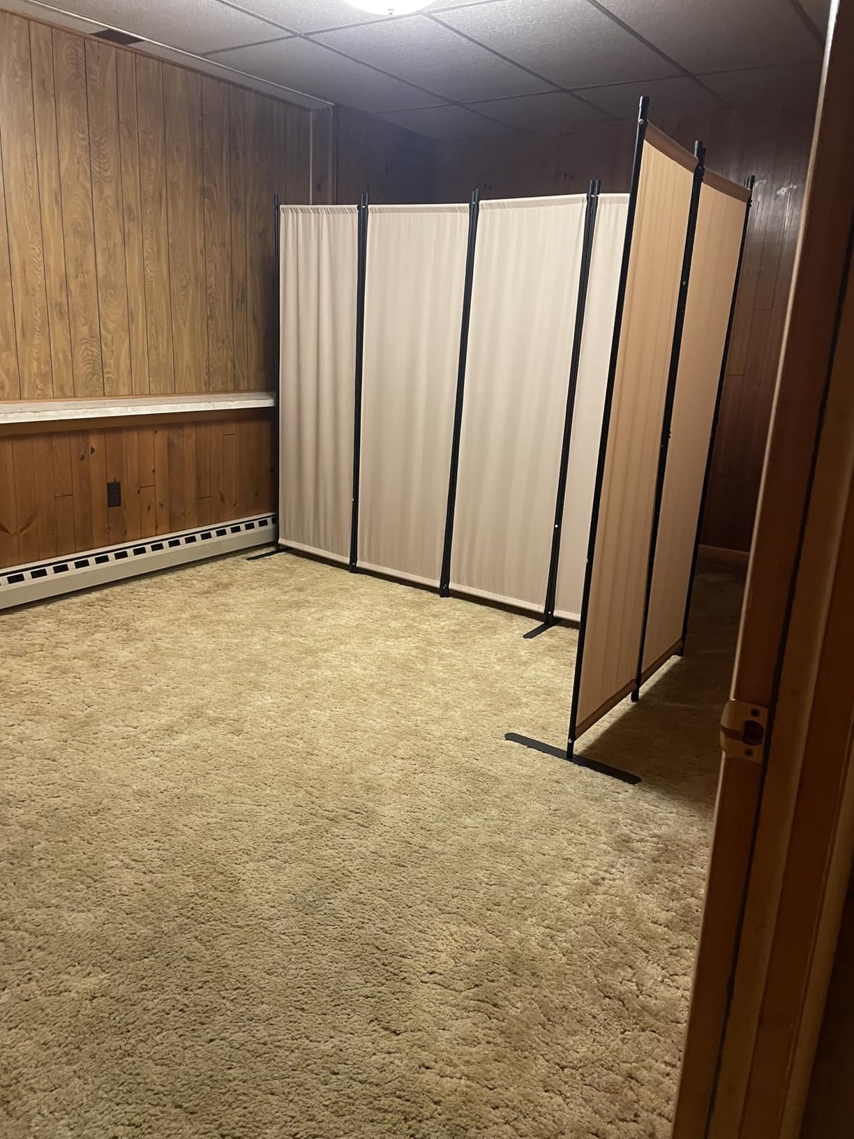 VEVOR Room Divider, 4 Panel Room Divider, Folding Privacy Screen and Portable Partition Divider for Room Separation, Freestanding Room Partitions for Office, Bedroom, Study, Black customer photo 2