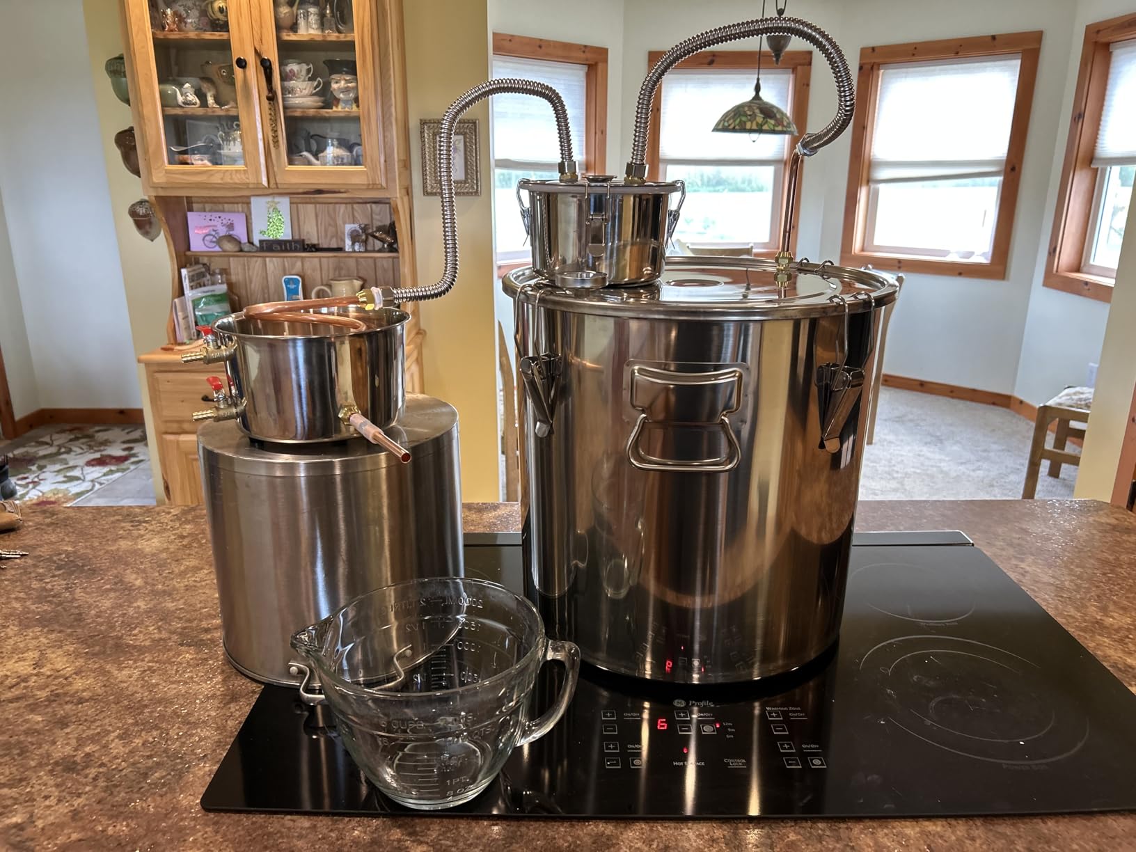 VEVOR Alcohol Still 5GAL/20L, Alcohol Distiller with Thumper Keg, Distillery Kit for Alcohol with Copper Tube & Build-in Thermometer & Water Pump customer photo 1