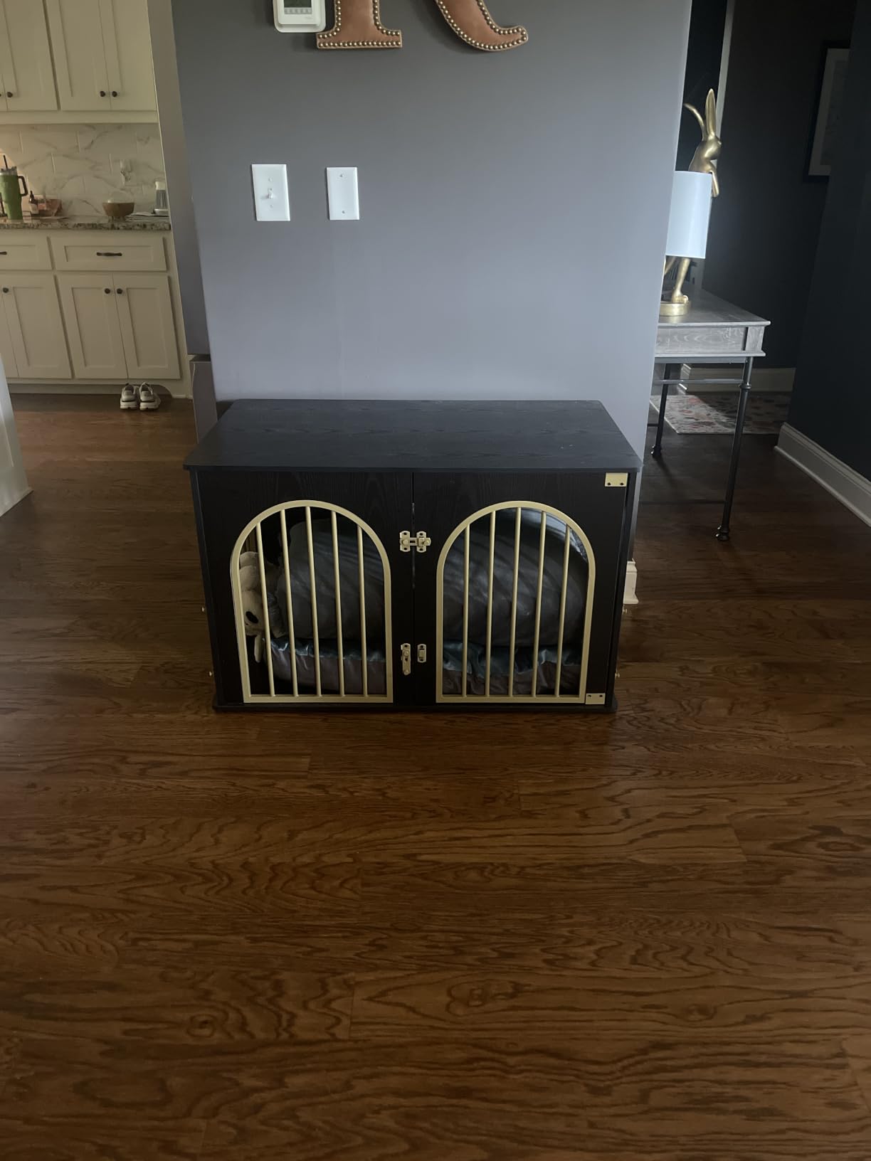 Hzuaneri 31.5'' Dog Crate Furniture, Dog Kennel Indoor for Small/Medium Dogs | Wooden Dog Kennel Furniture Heavy Duty Dog Crate Decorative Pet House End Side Table TV Stand customer photo 1