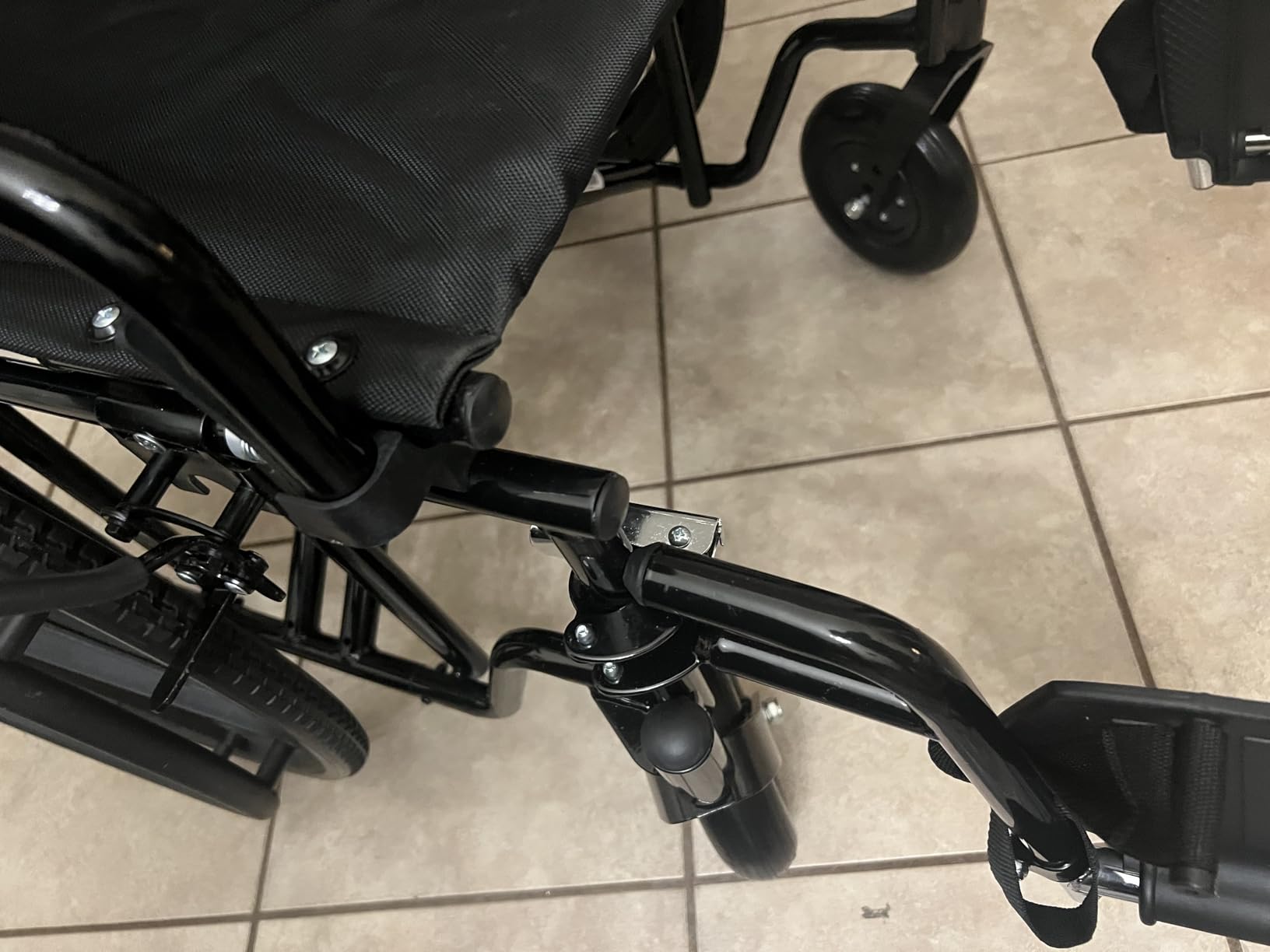 PEPE Mobility Bariatric Wheelchair, 22 Inch Seat, Supports 500 lb, Foldable, Heavy Duty Steel Frame, Self Propelled with Rear Wheels, Flip Back Armrests, Removable Footrests, Black customer photo 1