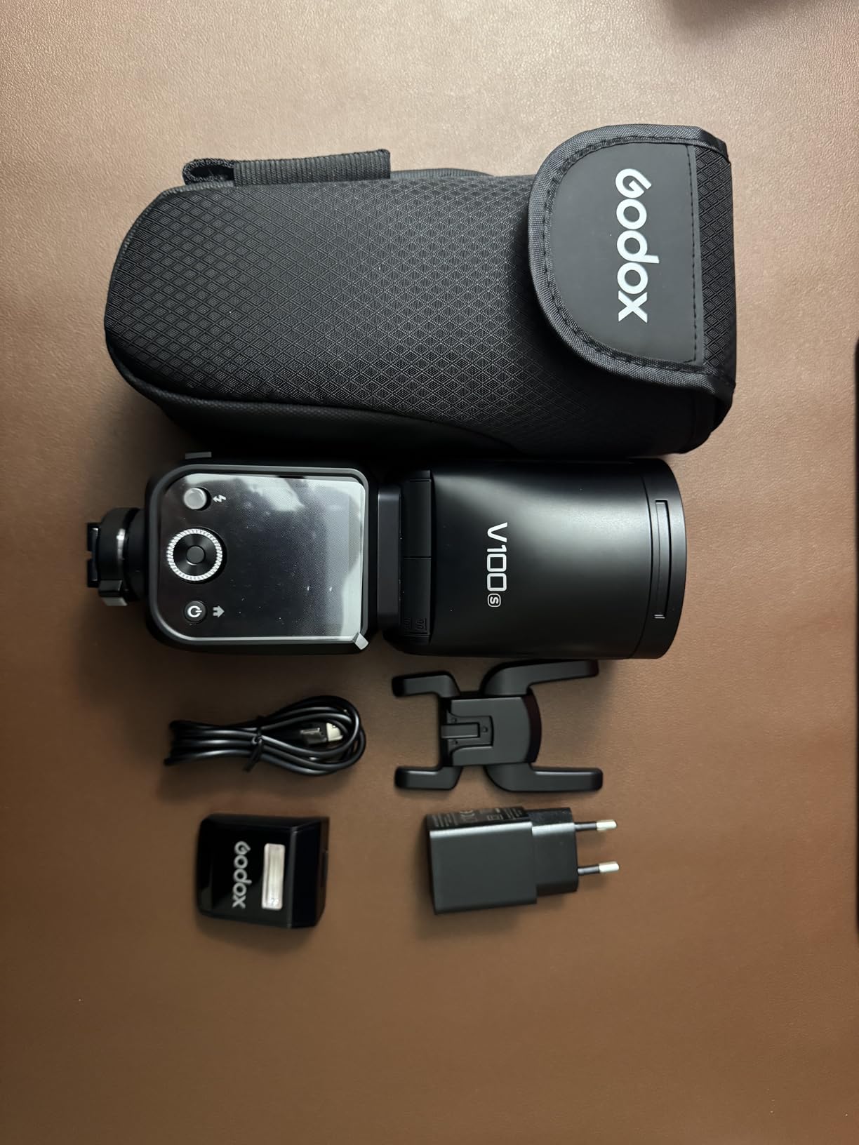 Godox V100 C for Canon 100Ws TTL Camera Flash, 1/8000s HSS, 1.7s Recycle customer photo 1