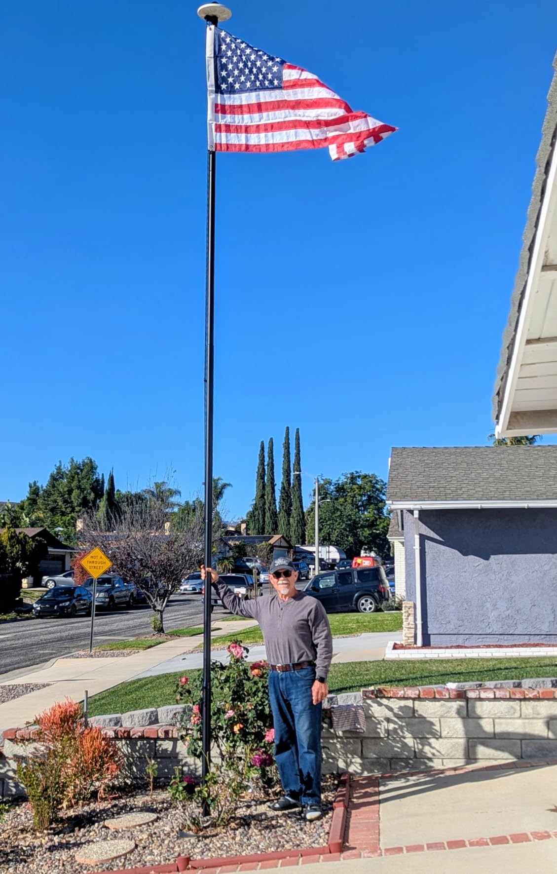 20FT Heavy Duty Tapered Flag Pole Kit, 100MPH Tested Outside House | Tapered Design For Wind Resistance,13-Gauge Rust-Resistant Aluminum Flagpole,Fly 2 Flags,Complete Hardware,Easy Install customer photo 2