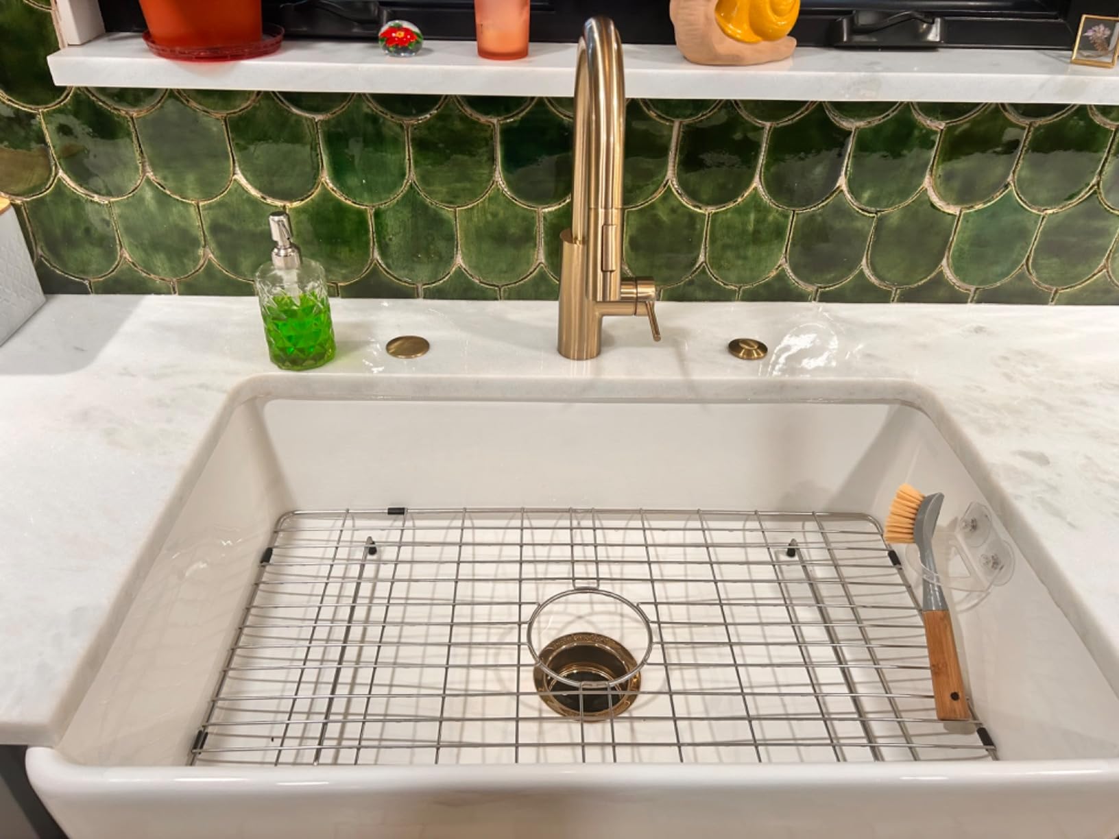 Lordear 33 Inch White Farmhouse Sink Solid Fireclay 33x20x10 Larger Apron Front Farm House Farmer Style Sink, Easy to Clean, Resistant to Stains & Chipping & Crack & Scratch customer photo 1