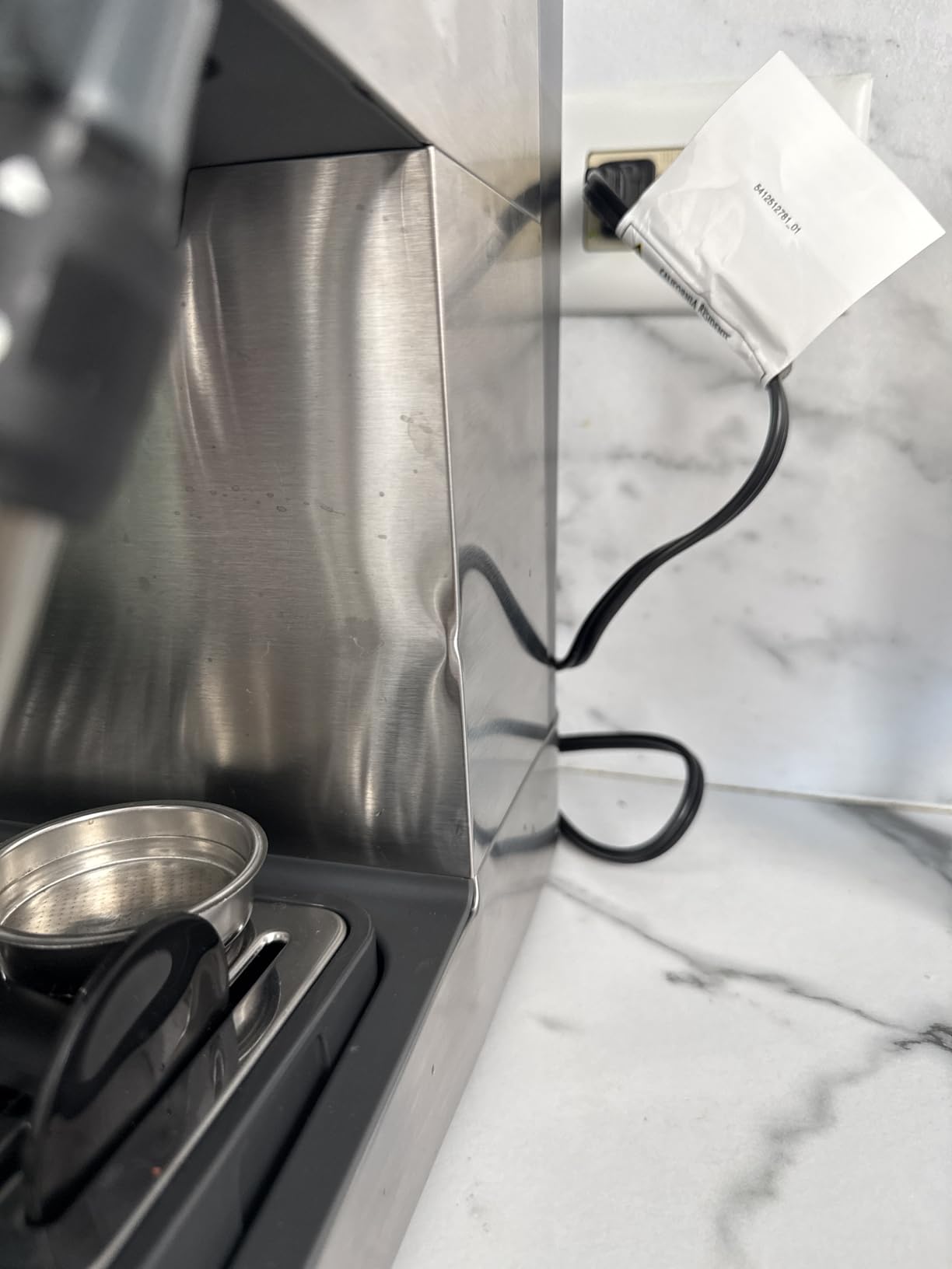 De'Longhi Classic Signature Espresso Machine, Adjustable Milk Frother customer photo 1